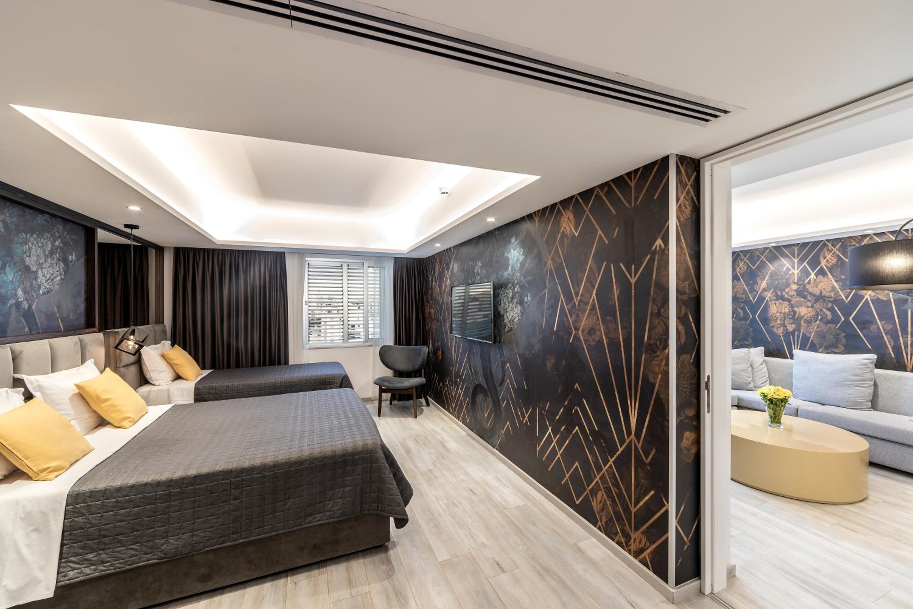 Executive Triple Suite