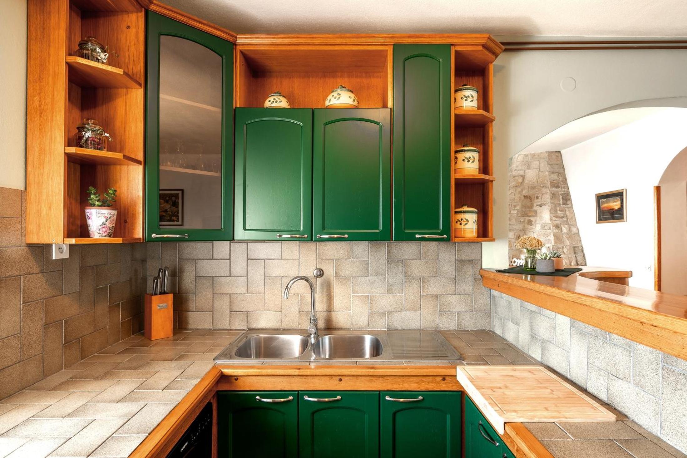 Three-Bedroom Vacation Home  photo 3