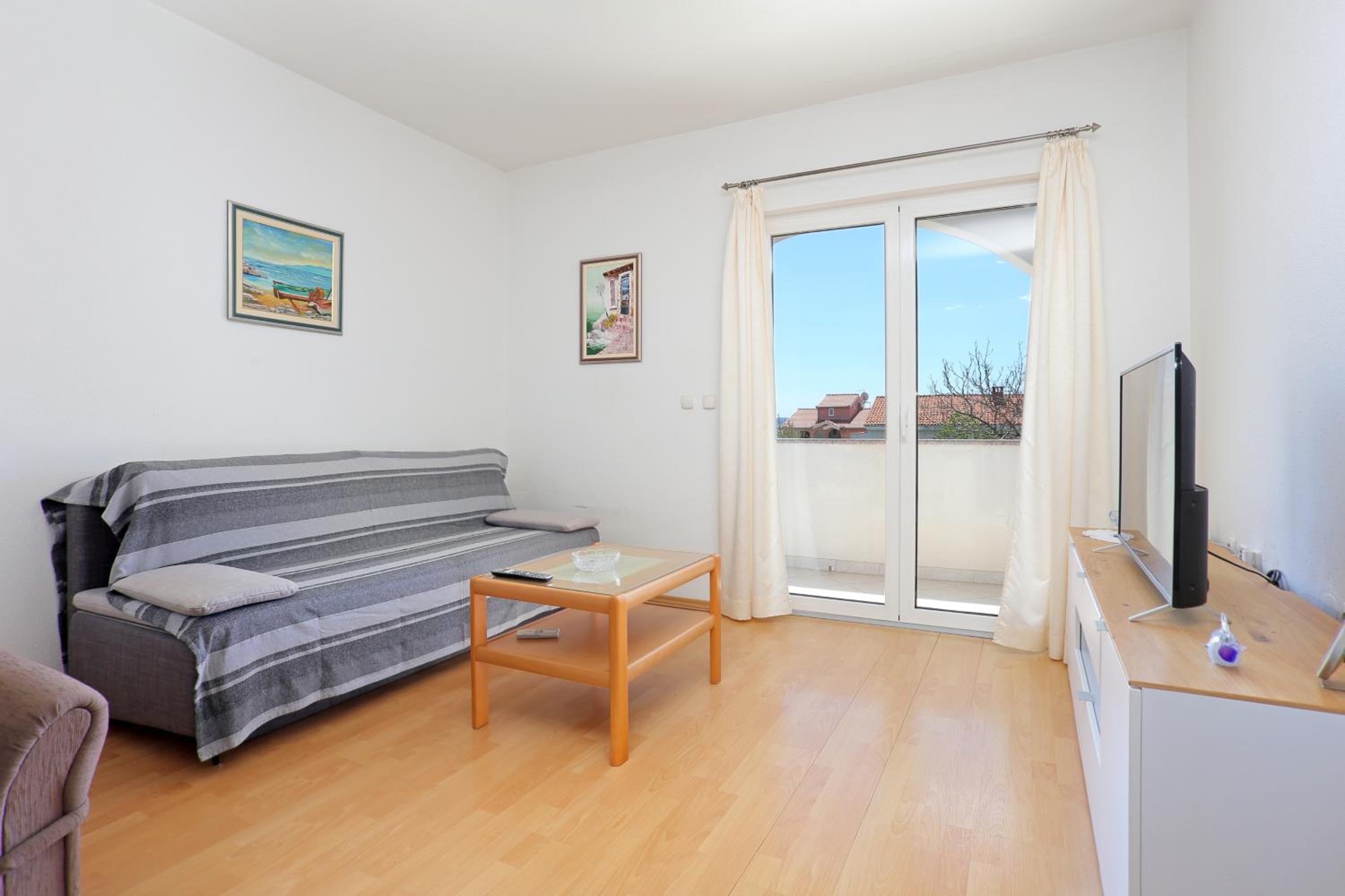 One-Bedroom Apartment with Terrace and Sea View