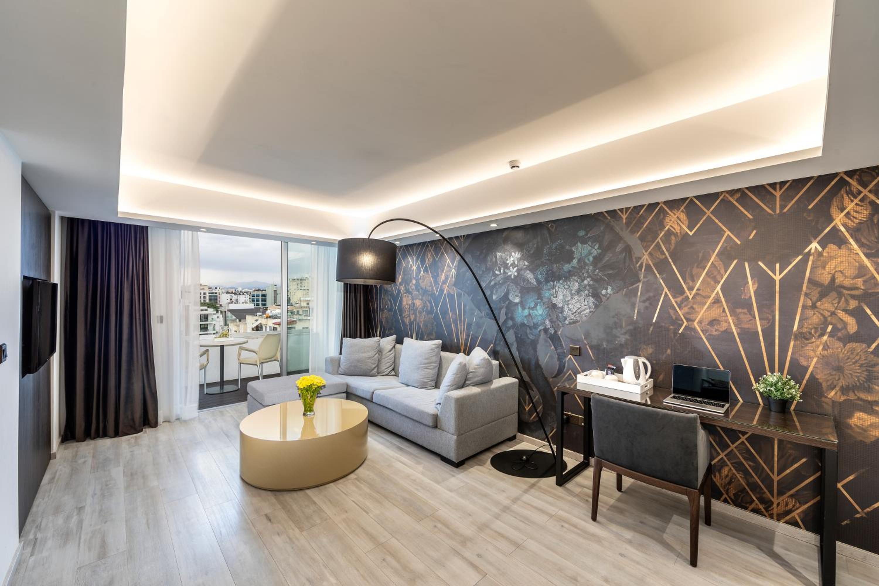 Family Suite with Balcony photo 3