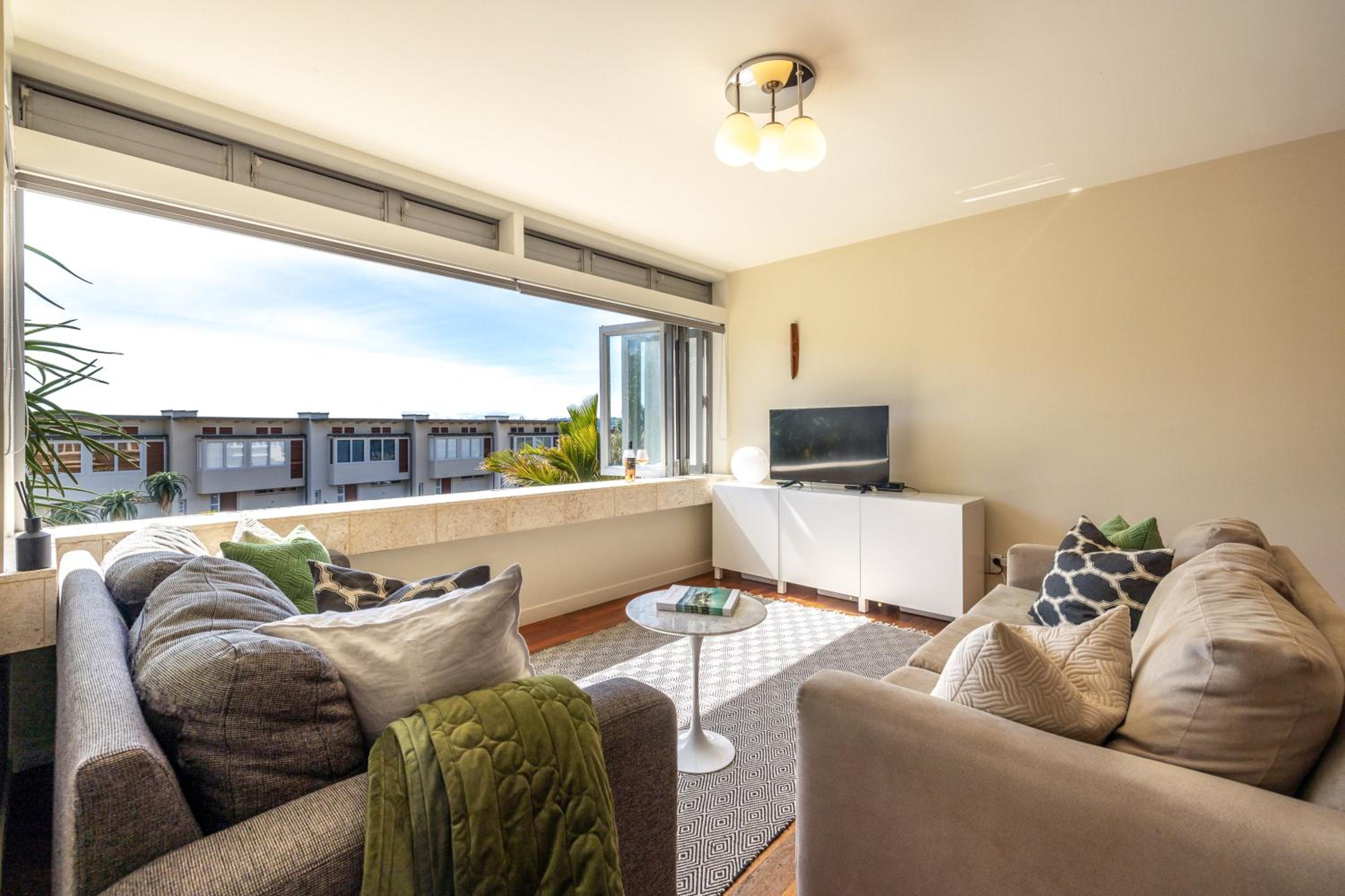Apartment with Sea View photo 2