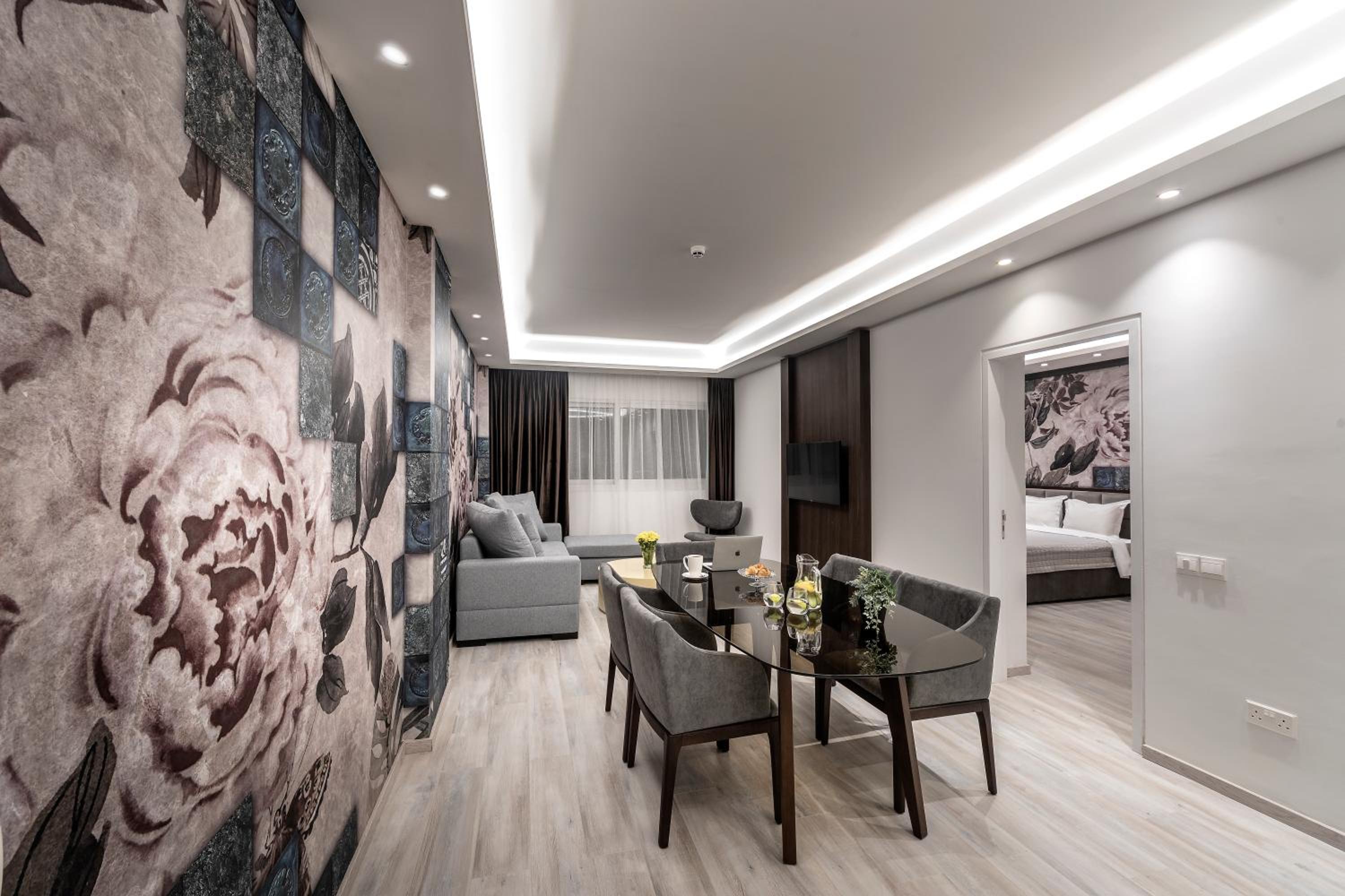 Apartment - Ground Floor photo 3