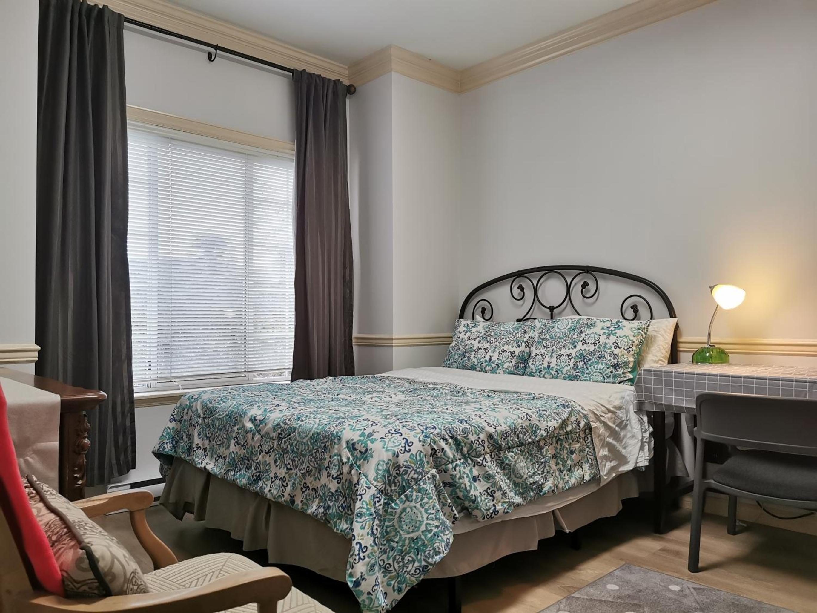 Double Room with Private Bathroom photo 2
