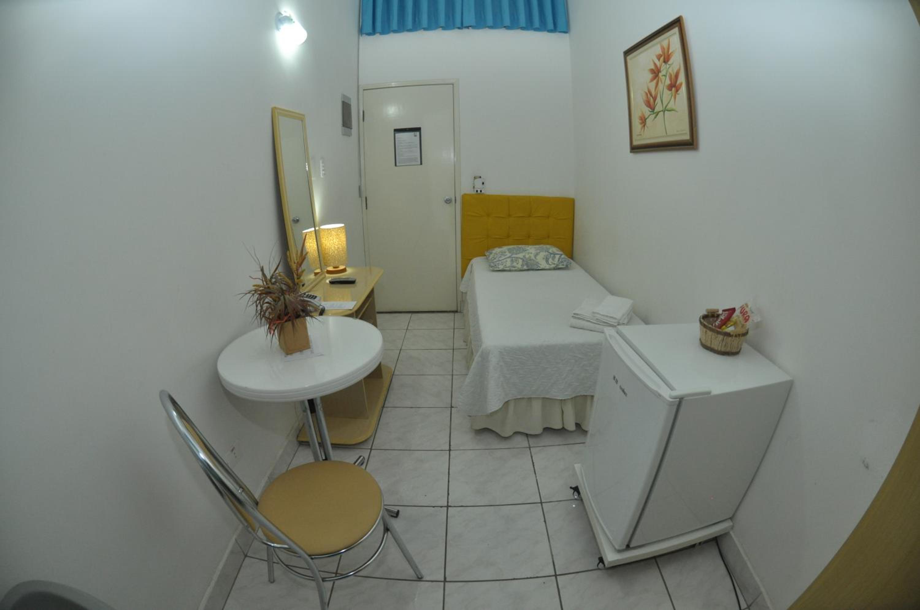 Small Single Room photo 1