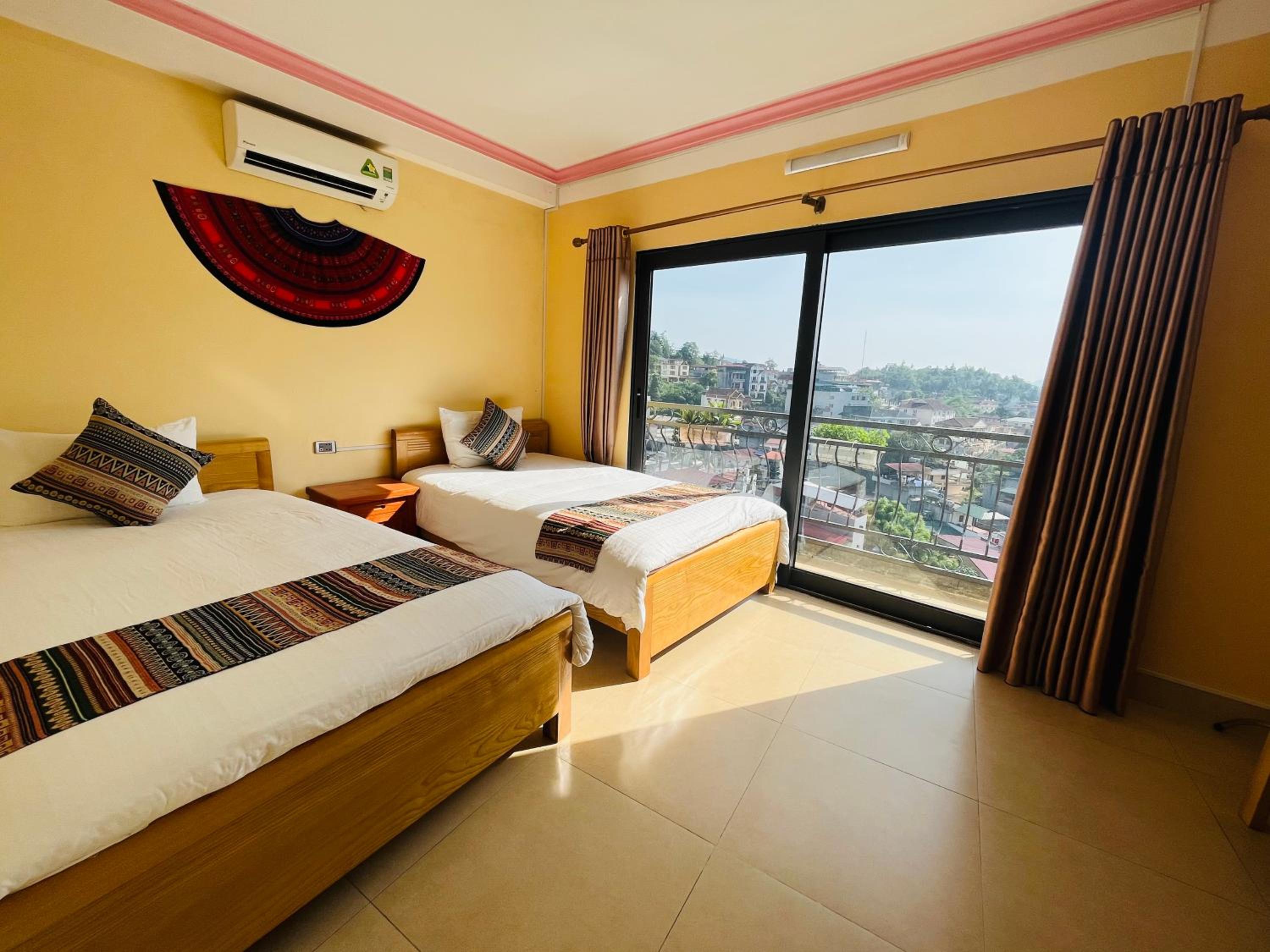 Deluxe Double or Twin Room with Lake View photo 1