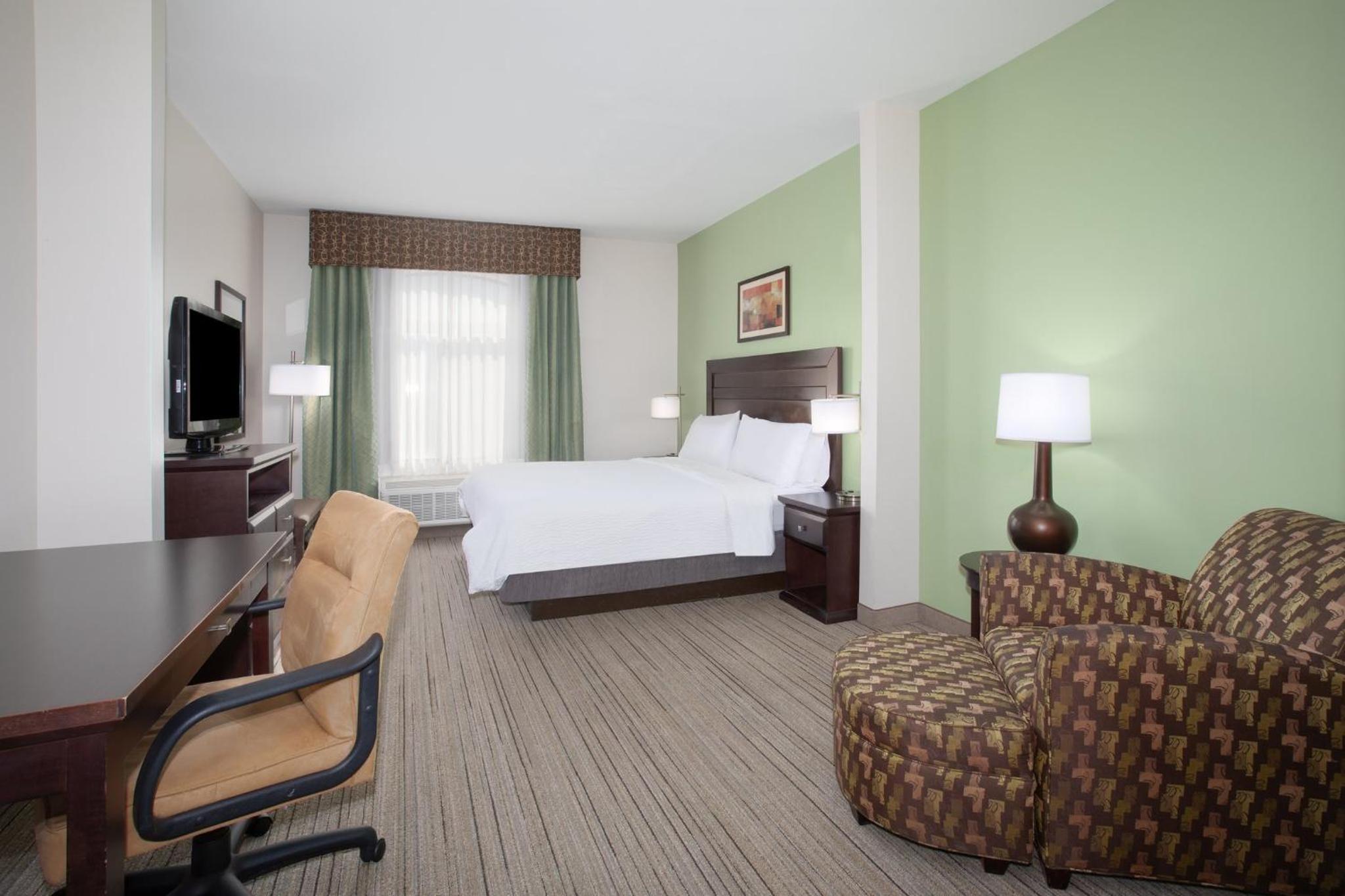 Standard King Room - Photo 2