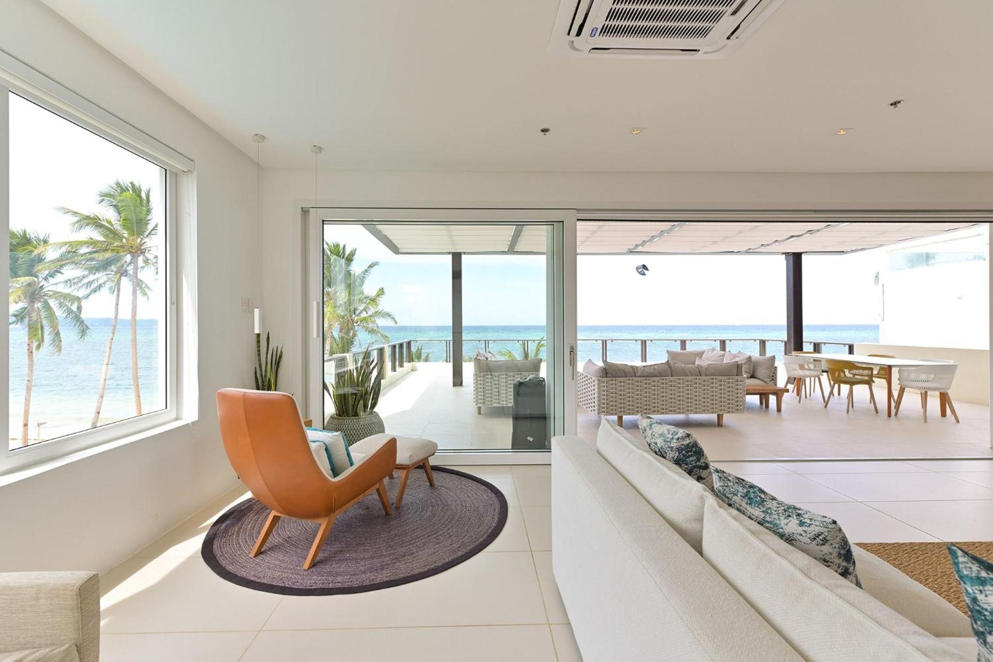 Three Bedroom Penthouse Panoramic Paradise - Photo 6