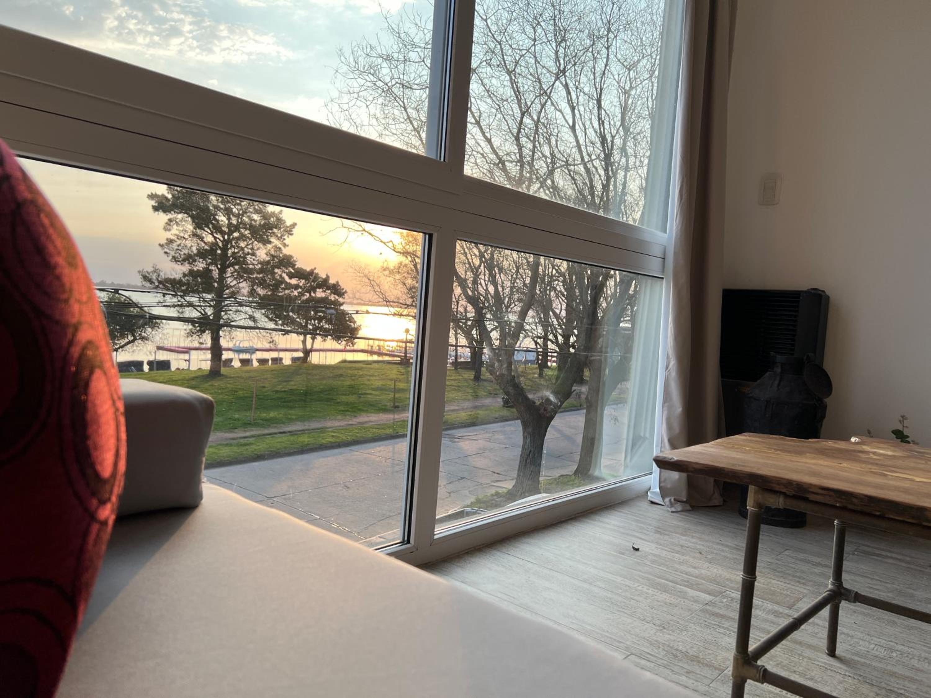 One-Bedroom Apartment photo 3