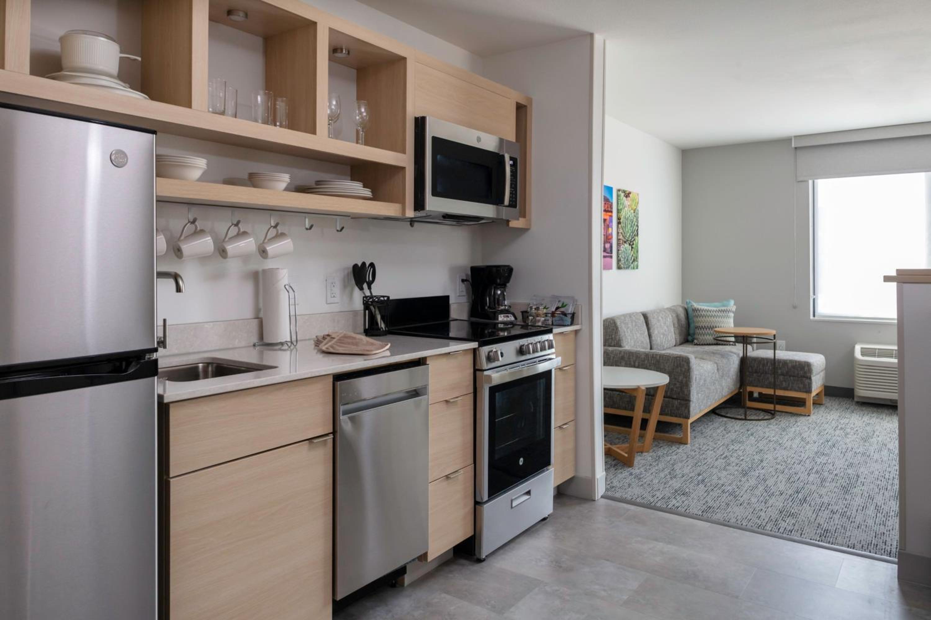 One-Bedroom King Suite  - Photo 2