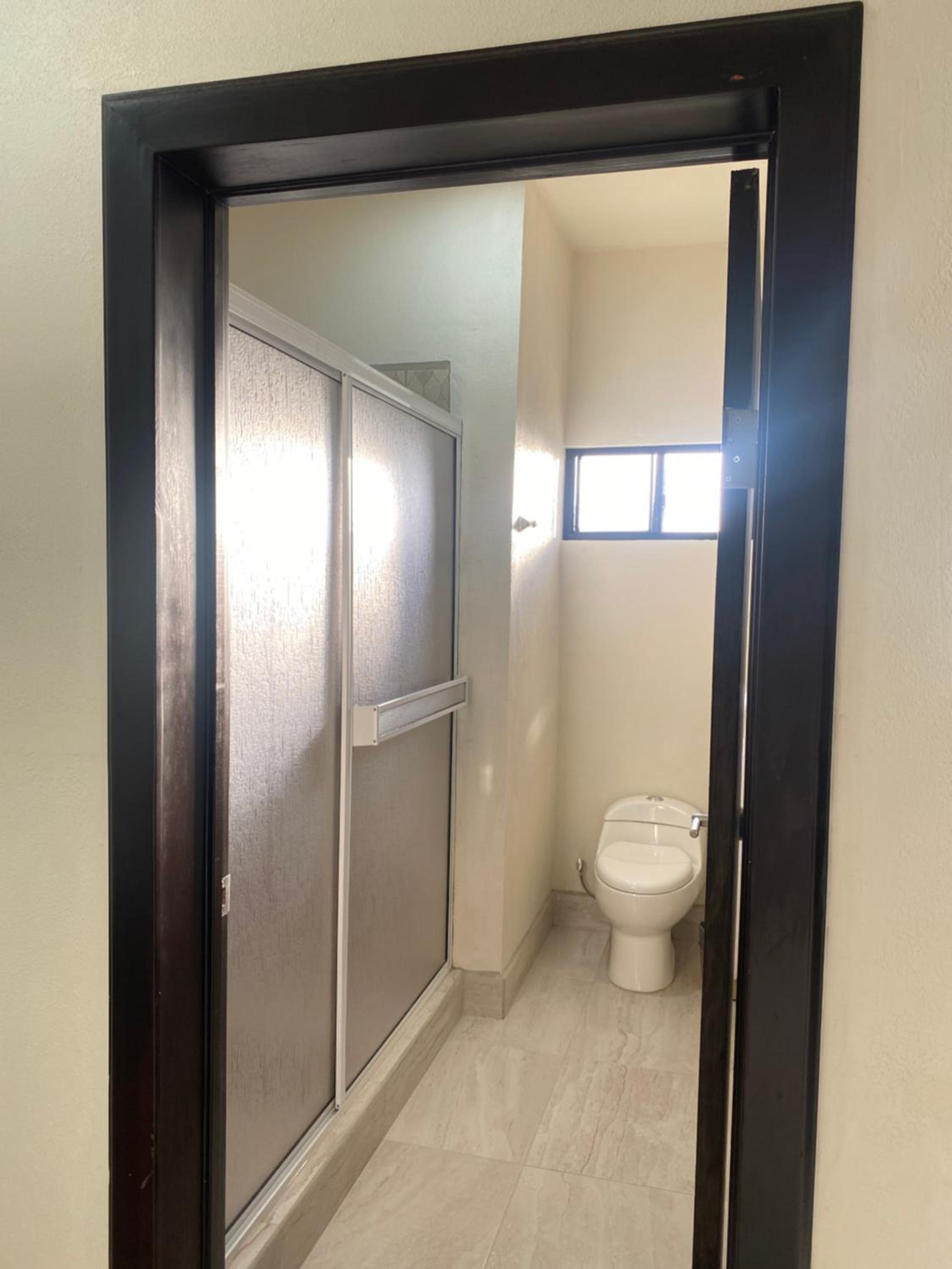 Large Double Room - Photo 59