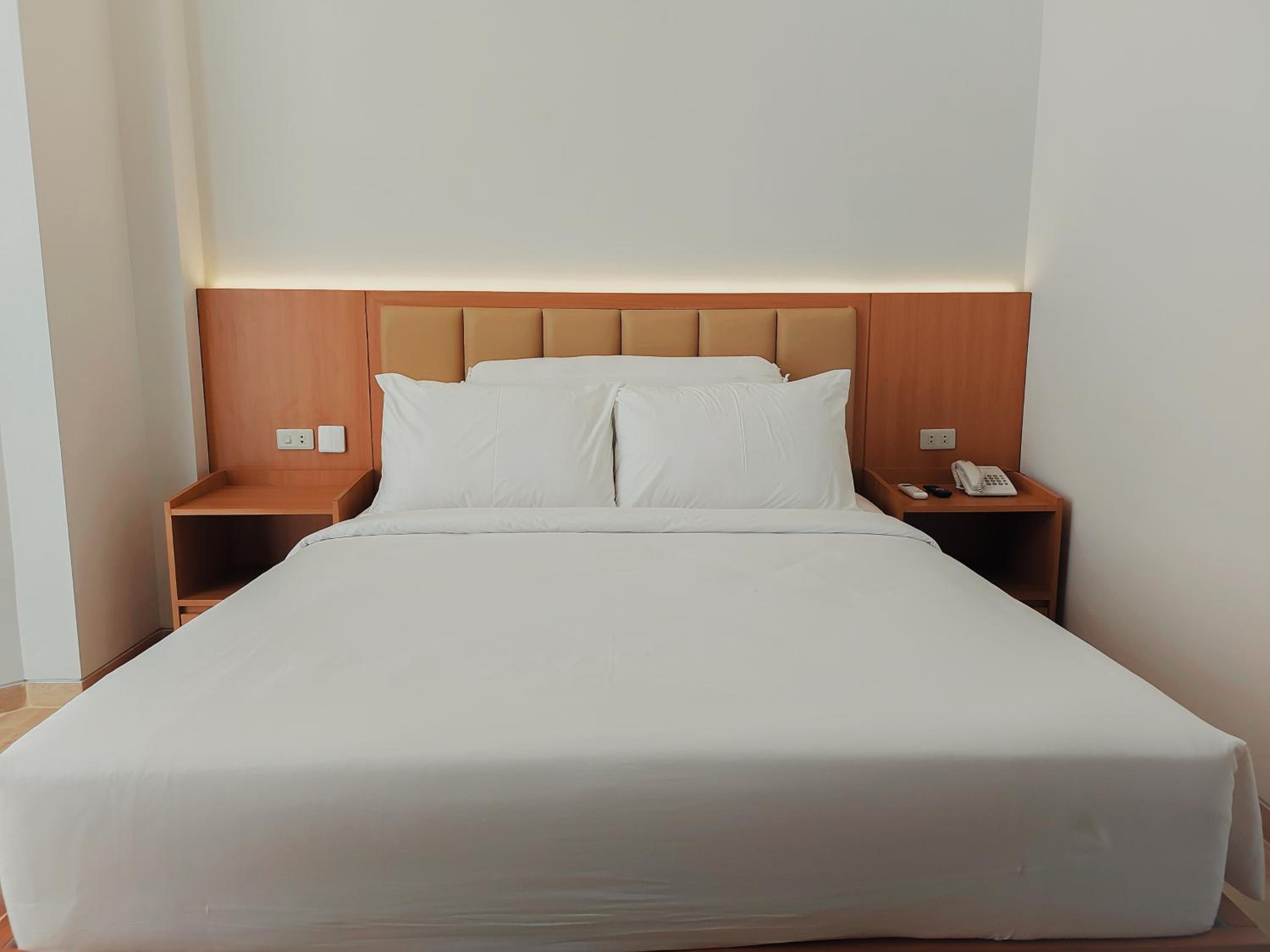 Deluxe Double or Twin Room - Photo 4
