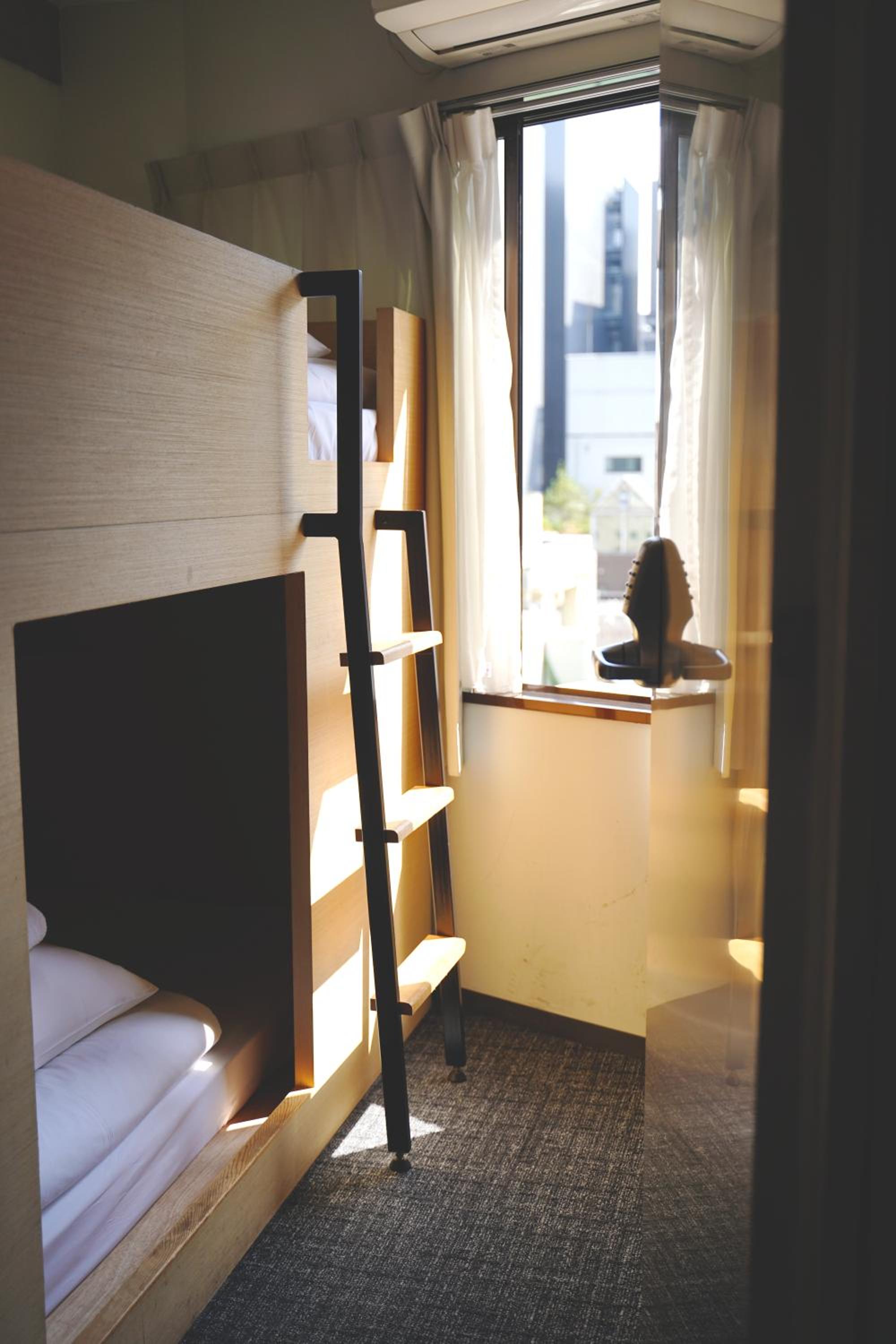 Mixed Dormitory Room