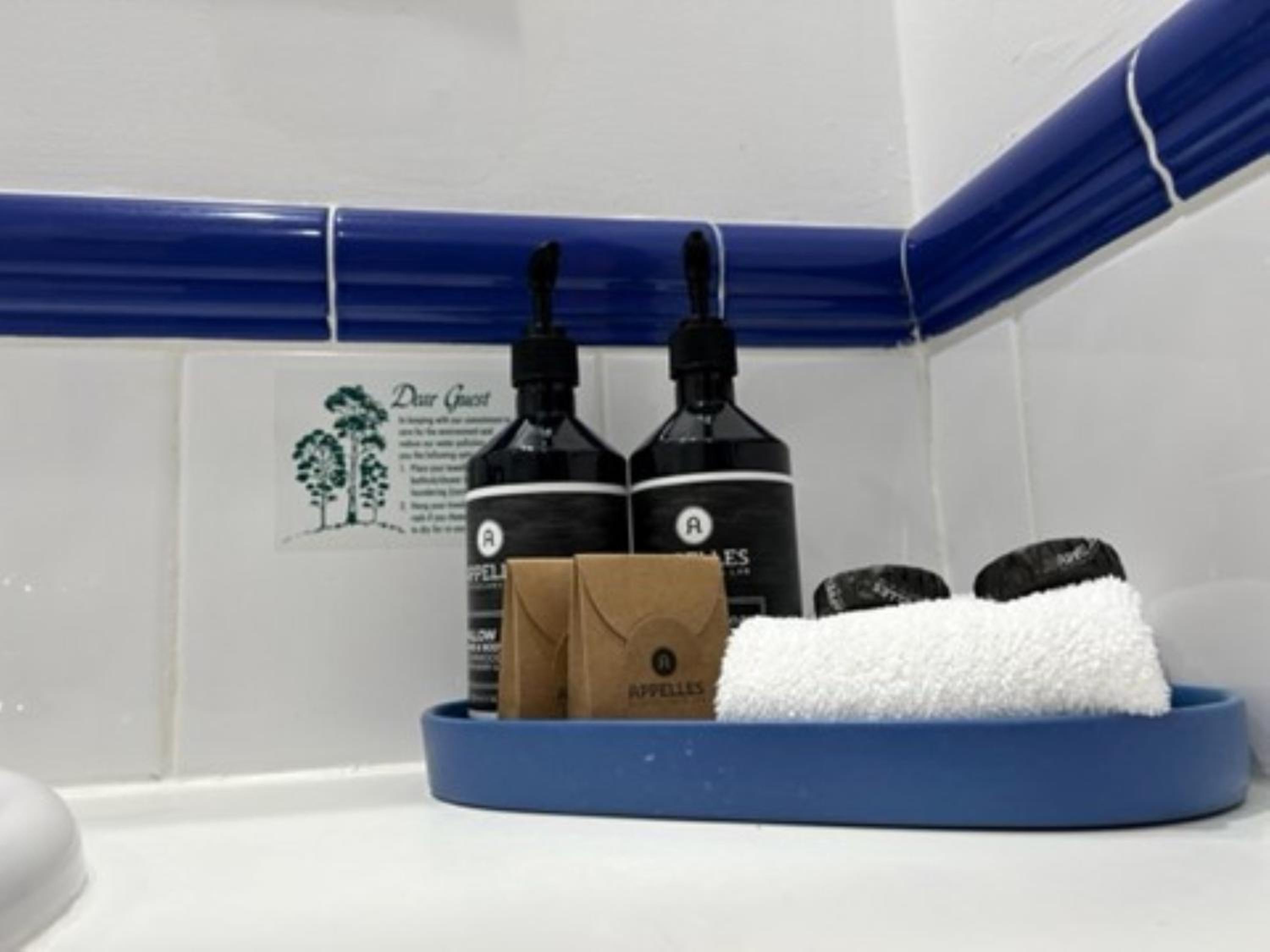 Olive Grove - Queen Room - Photo 2