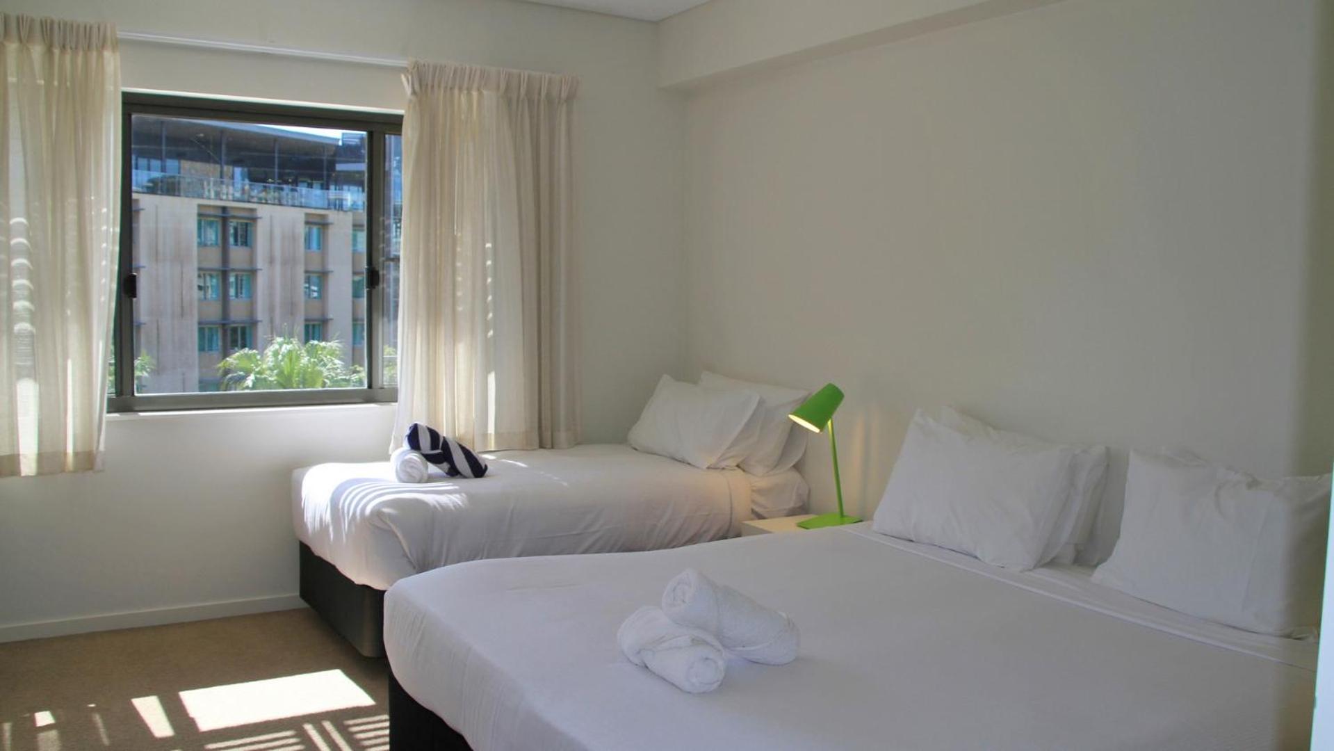 1 Bedroom Lagoon View Apartment - Photo 14