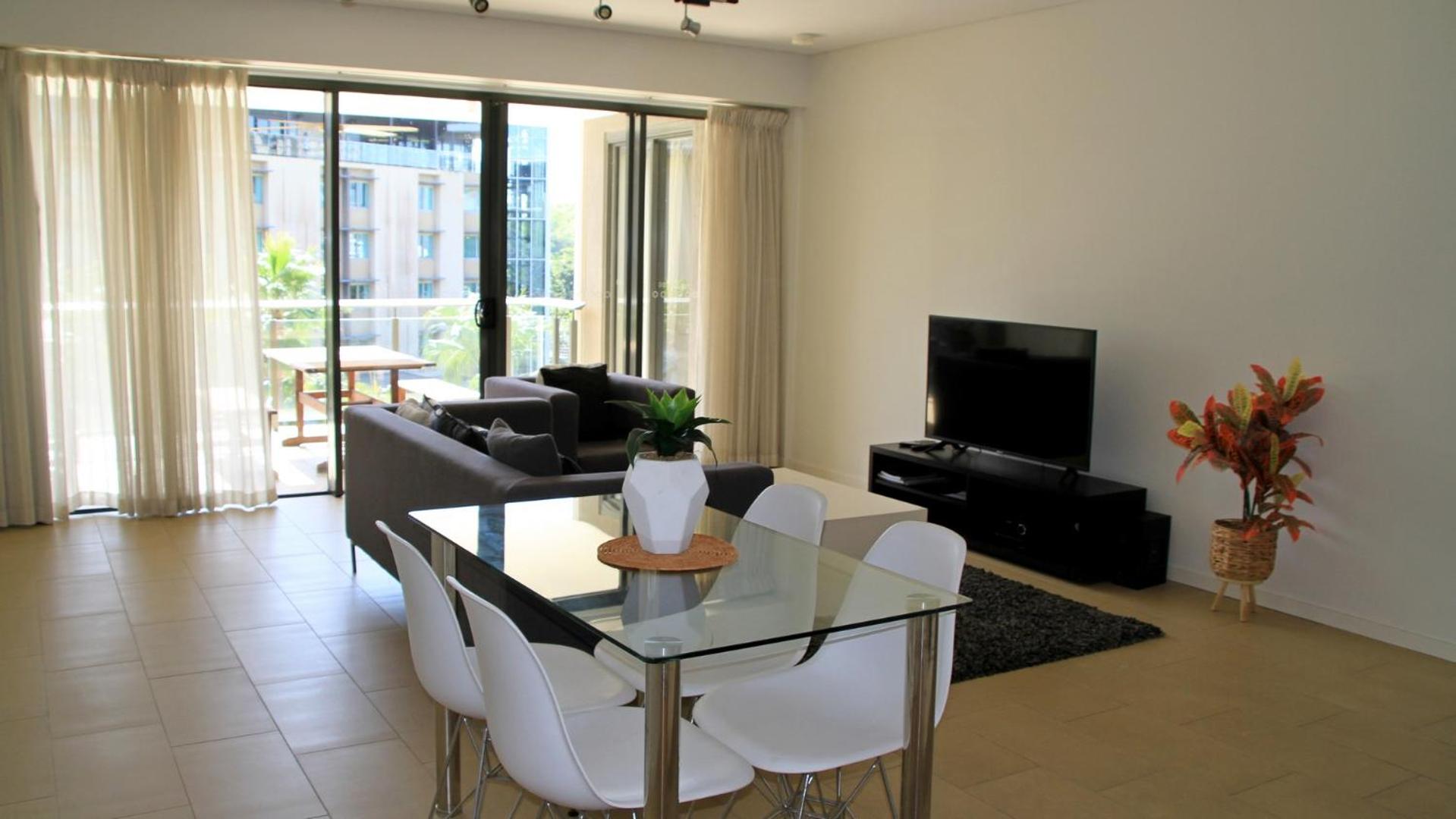 1 Bedroom Lagoon View Apartment - Photo 17