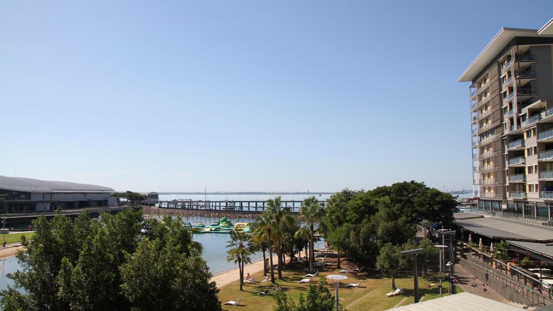 1 Bedroom Lagoon View Apartment - Photo 9