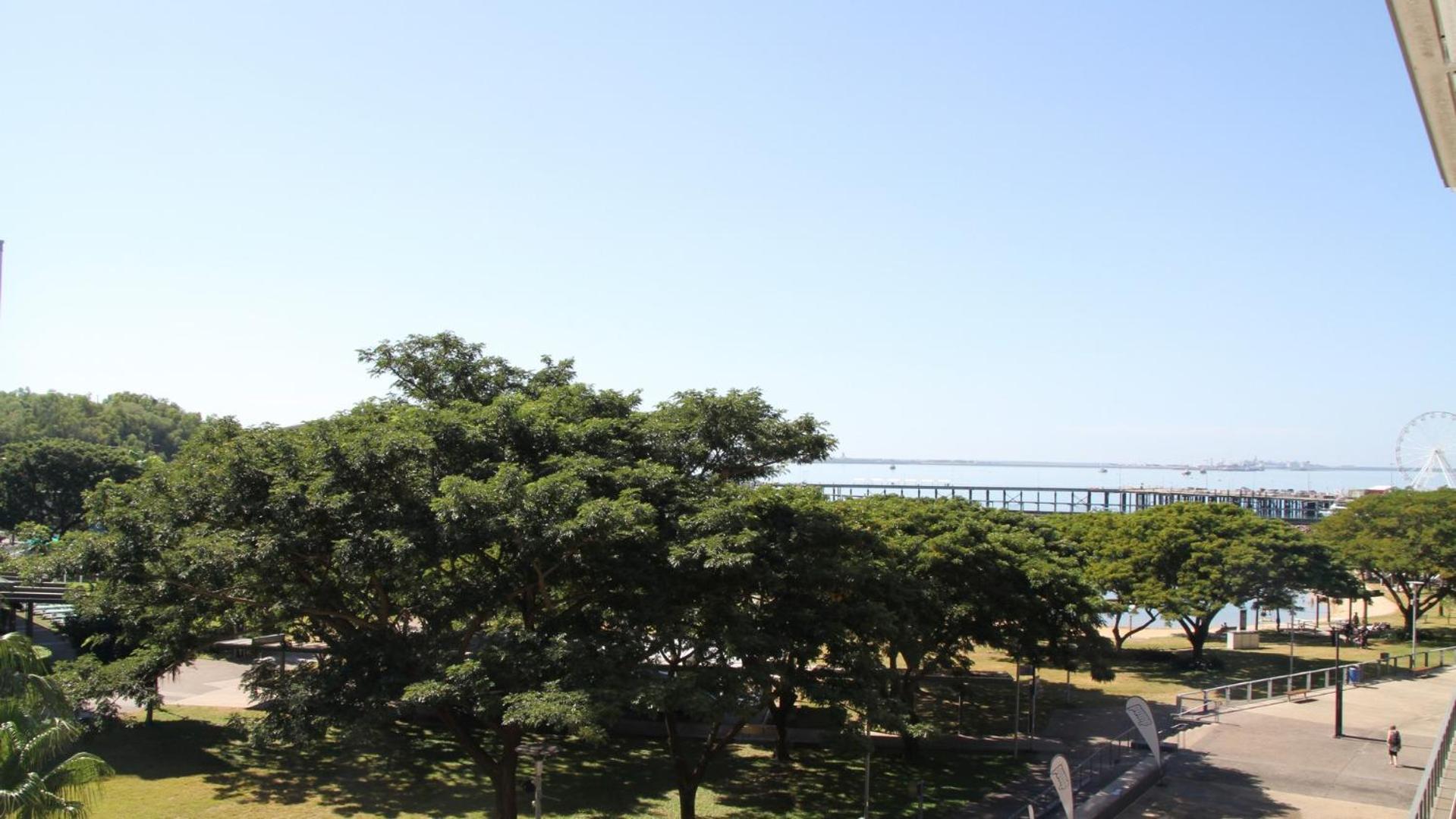 1 Bedroom Lagoon View Apartment - Photo 7