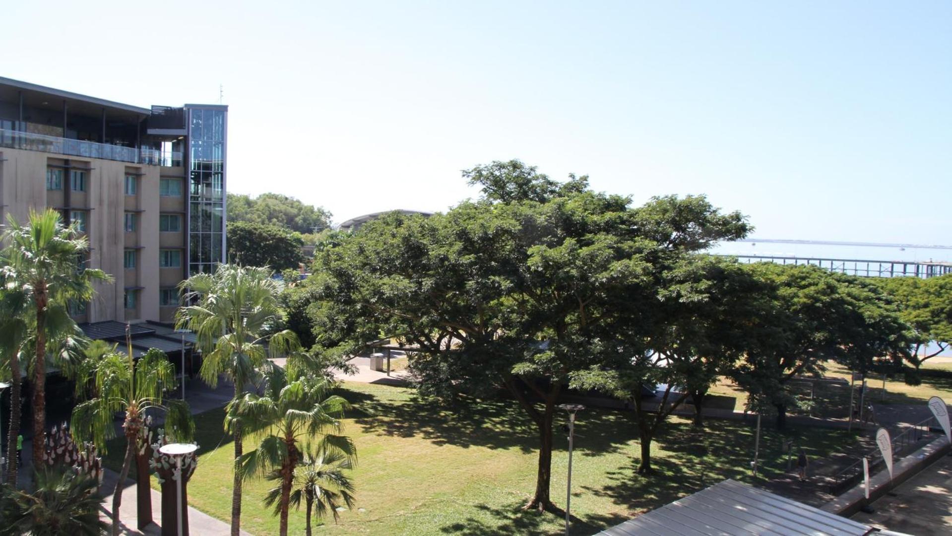 1 Bedroom Lagoon View Apartment - Photo 3