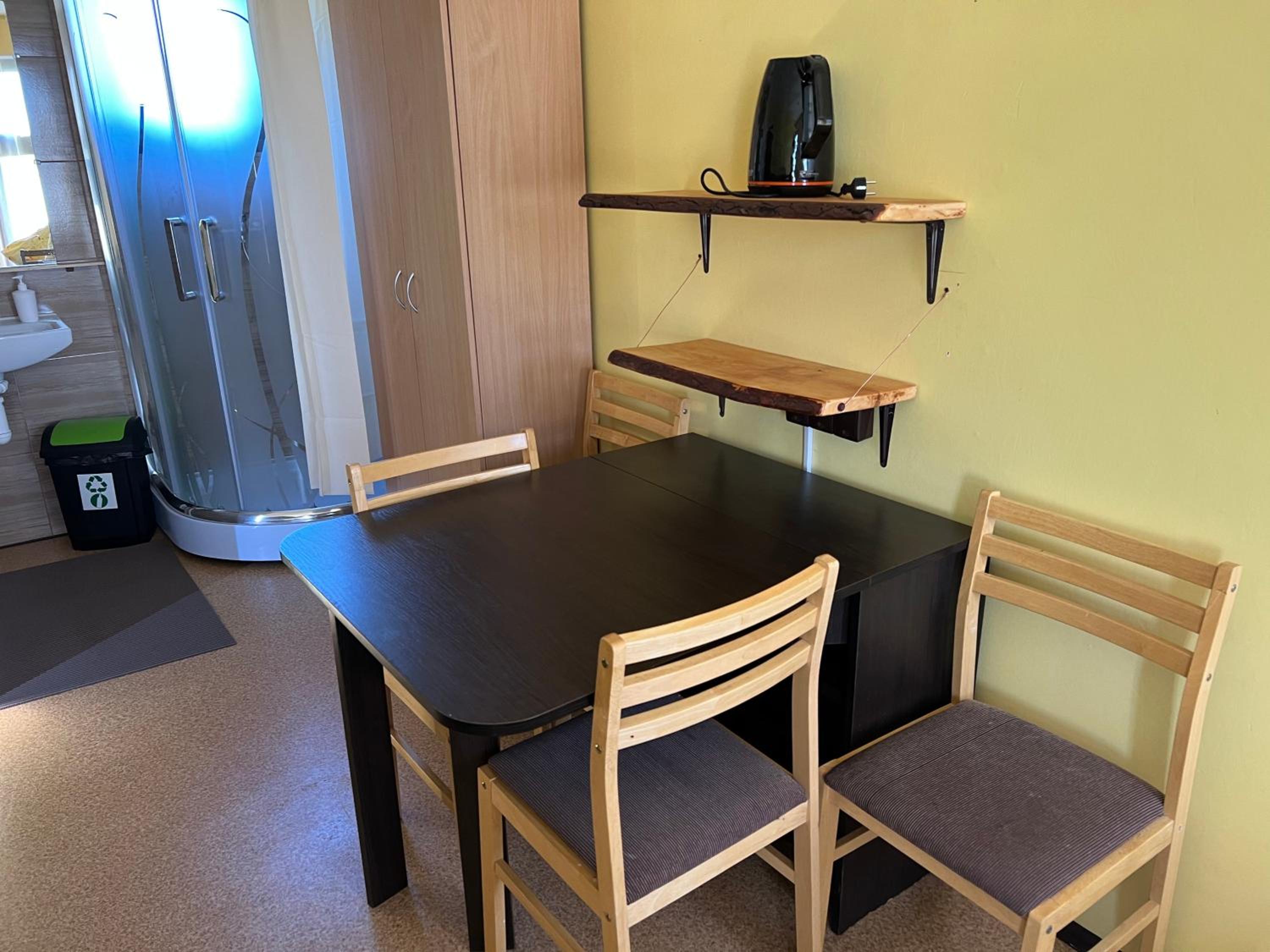 Classic Quadruple Room - Photo 6