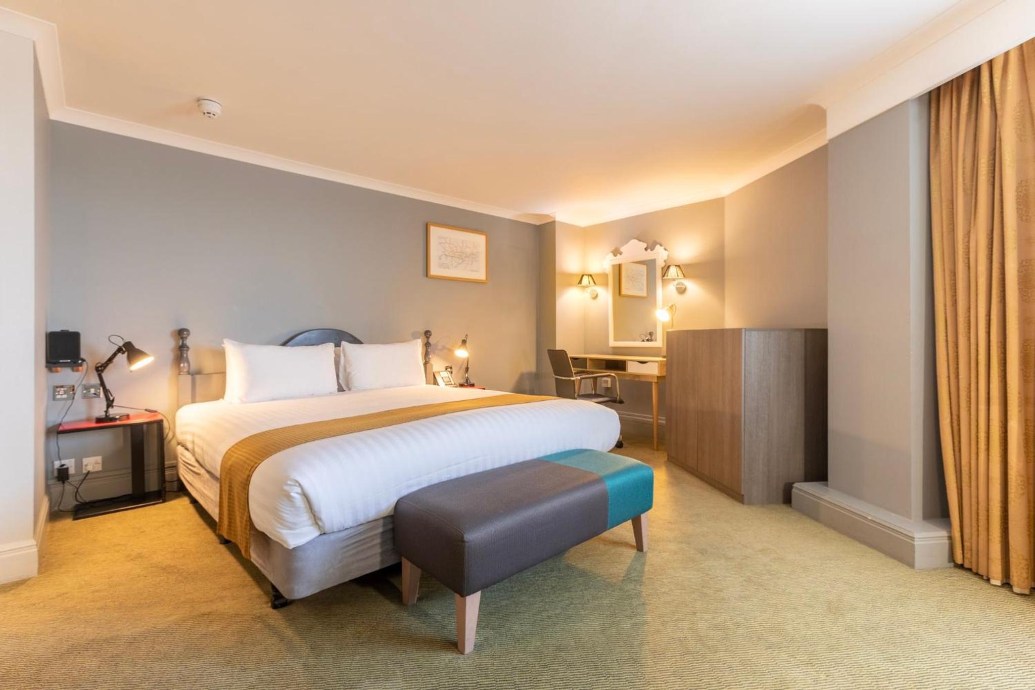 King Suite with Sofa Bed - Photo 1