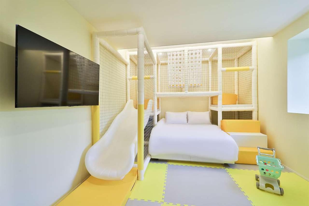黄星酒店（带儿童游泳池）