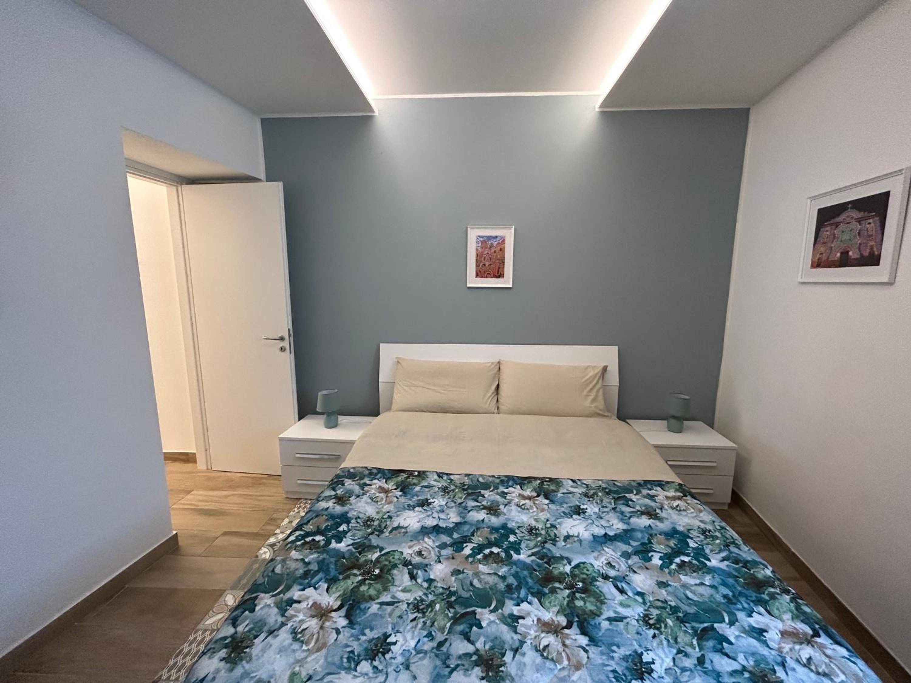One-Bedroom House - Photo 1