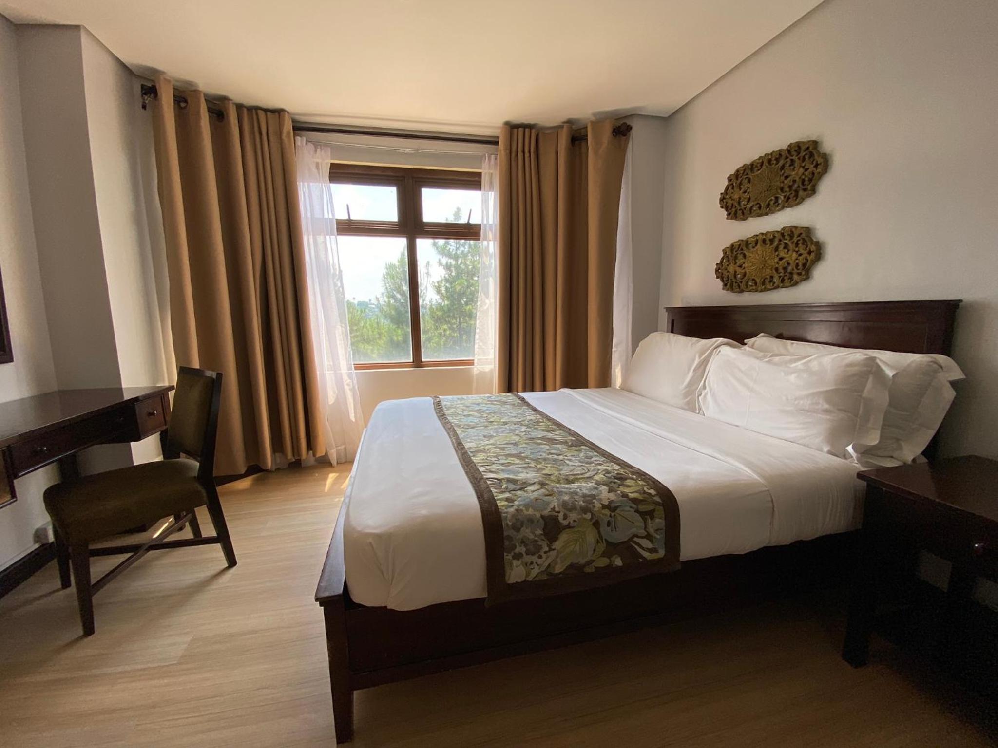 Deluxe Family Suite photo 1