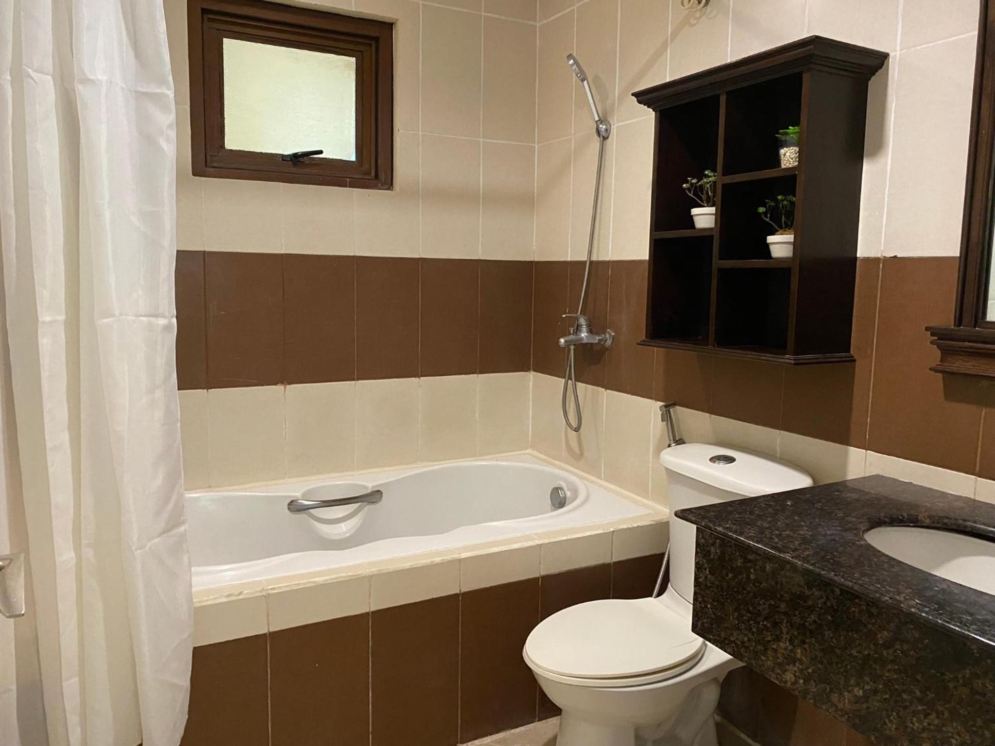 Deluxe Family Suite photo 3