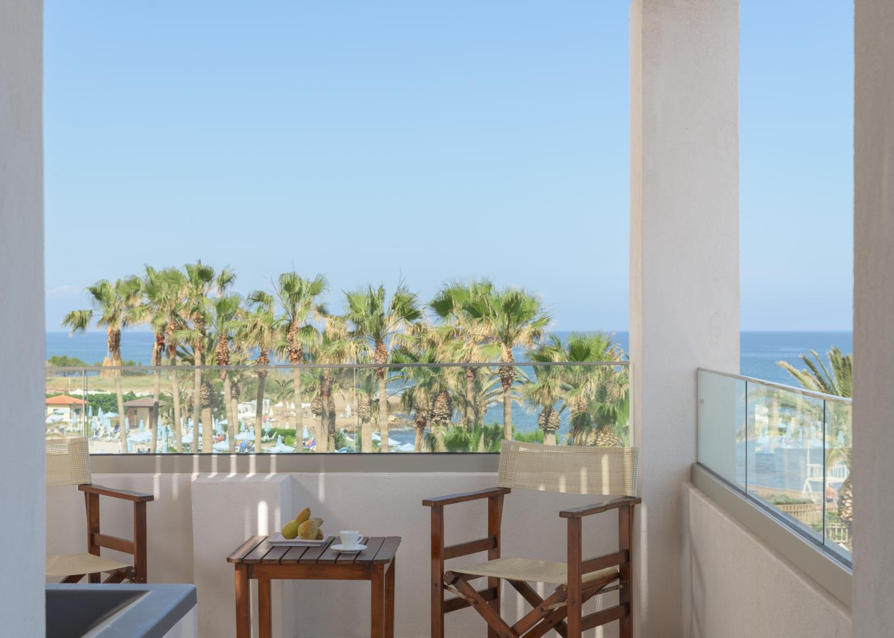 Suite with Sea View and Jacuzzi photo 3