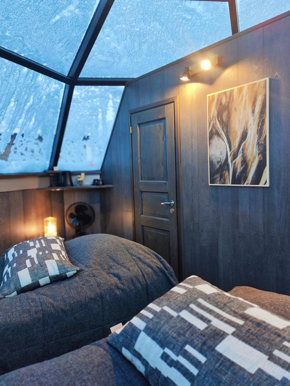 Glass Igloo photo 1