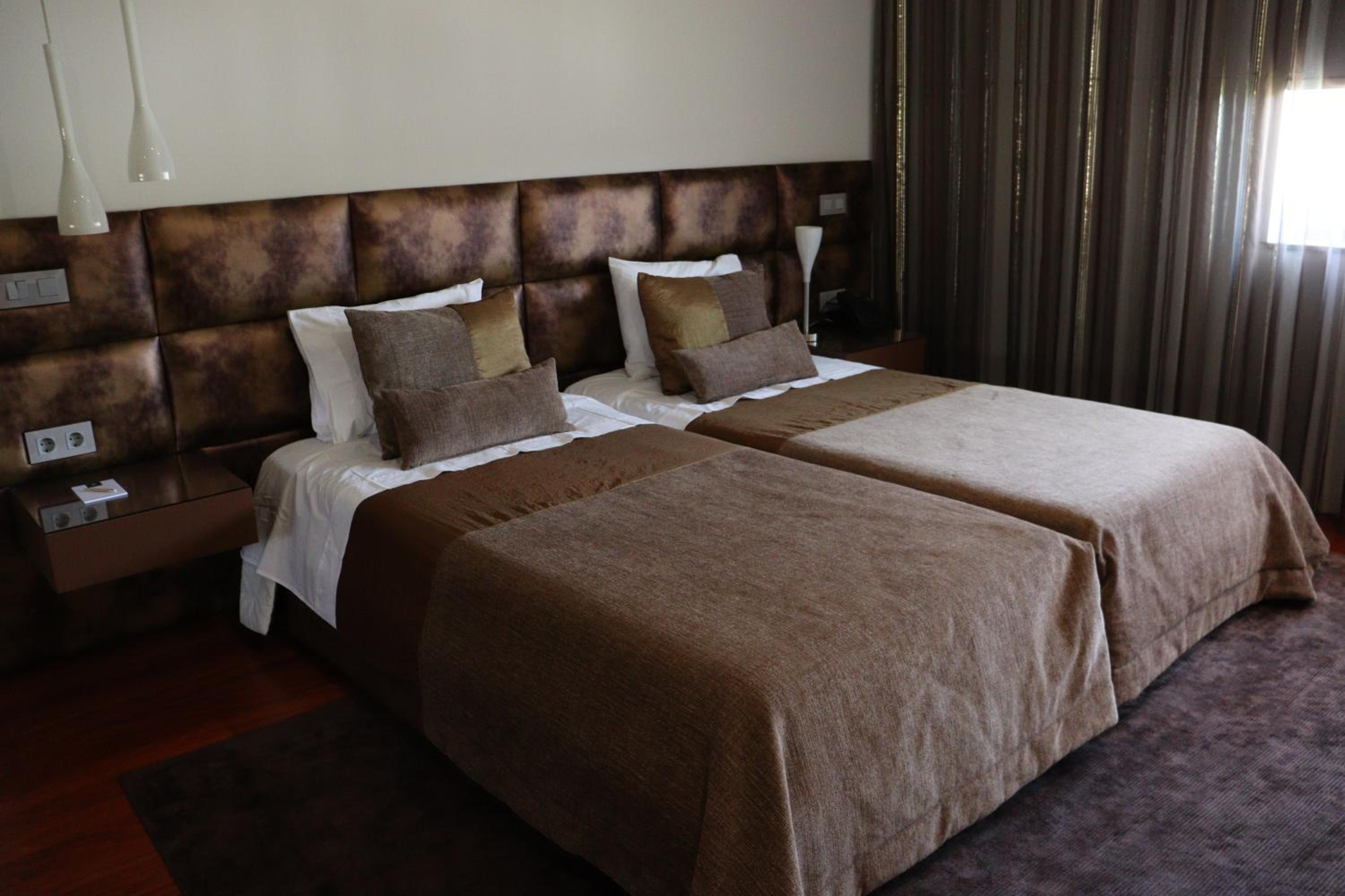 Twin Room - Photo 5