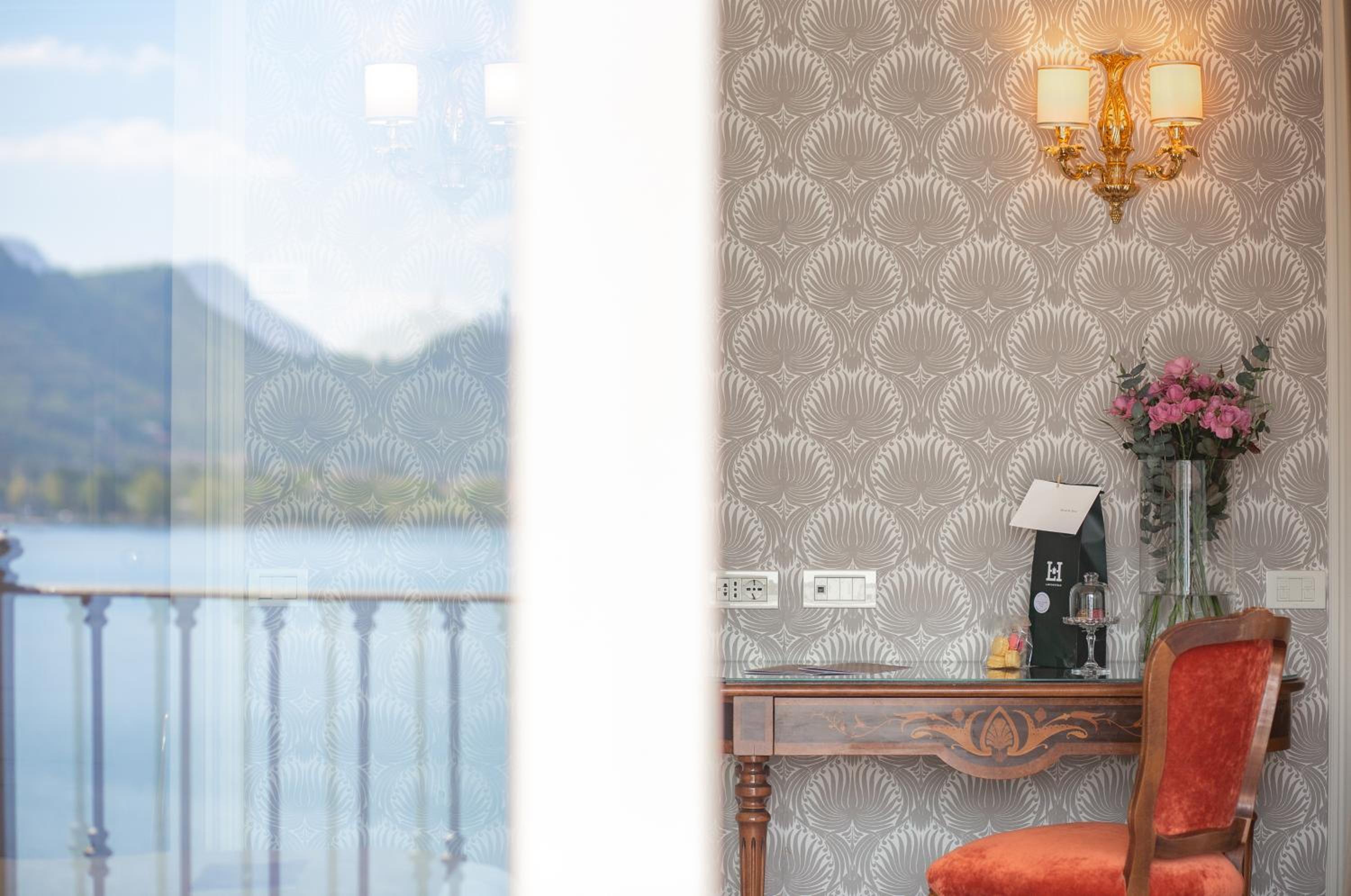 Deluxe Double or Twin Room with Lake View