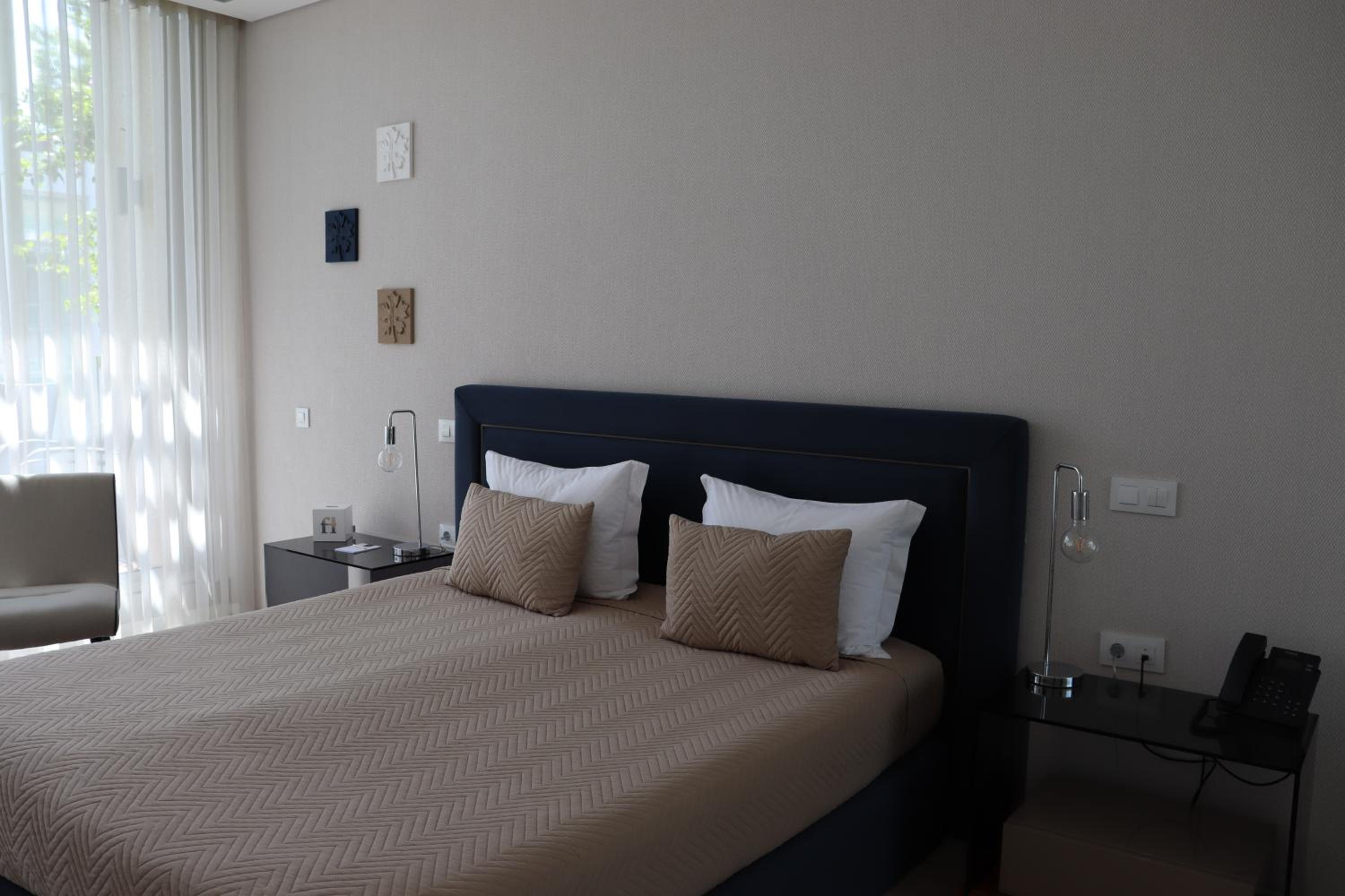 Double Room with Balcony - Photo 1