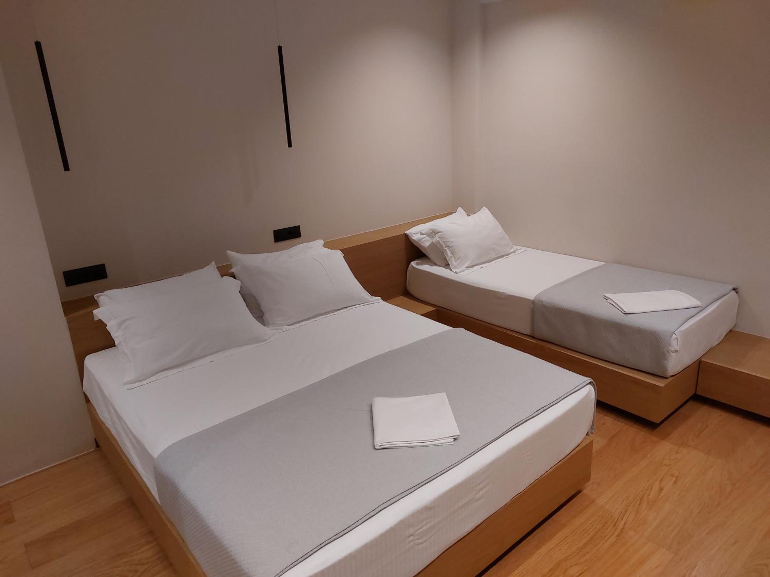 Deluxe Triple Room photo 2