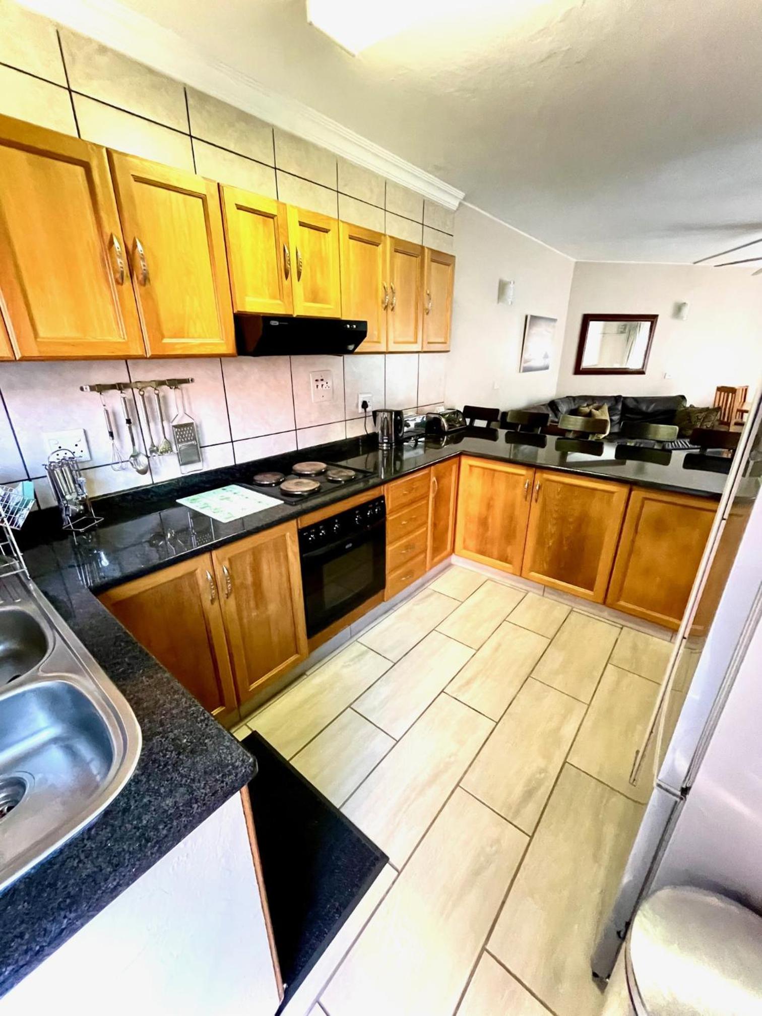 Apartment photo 3