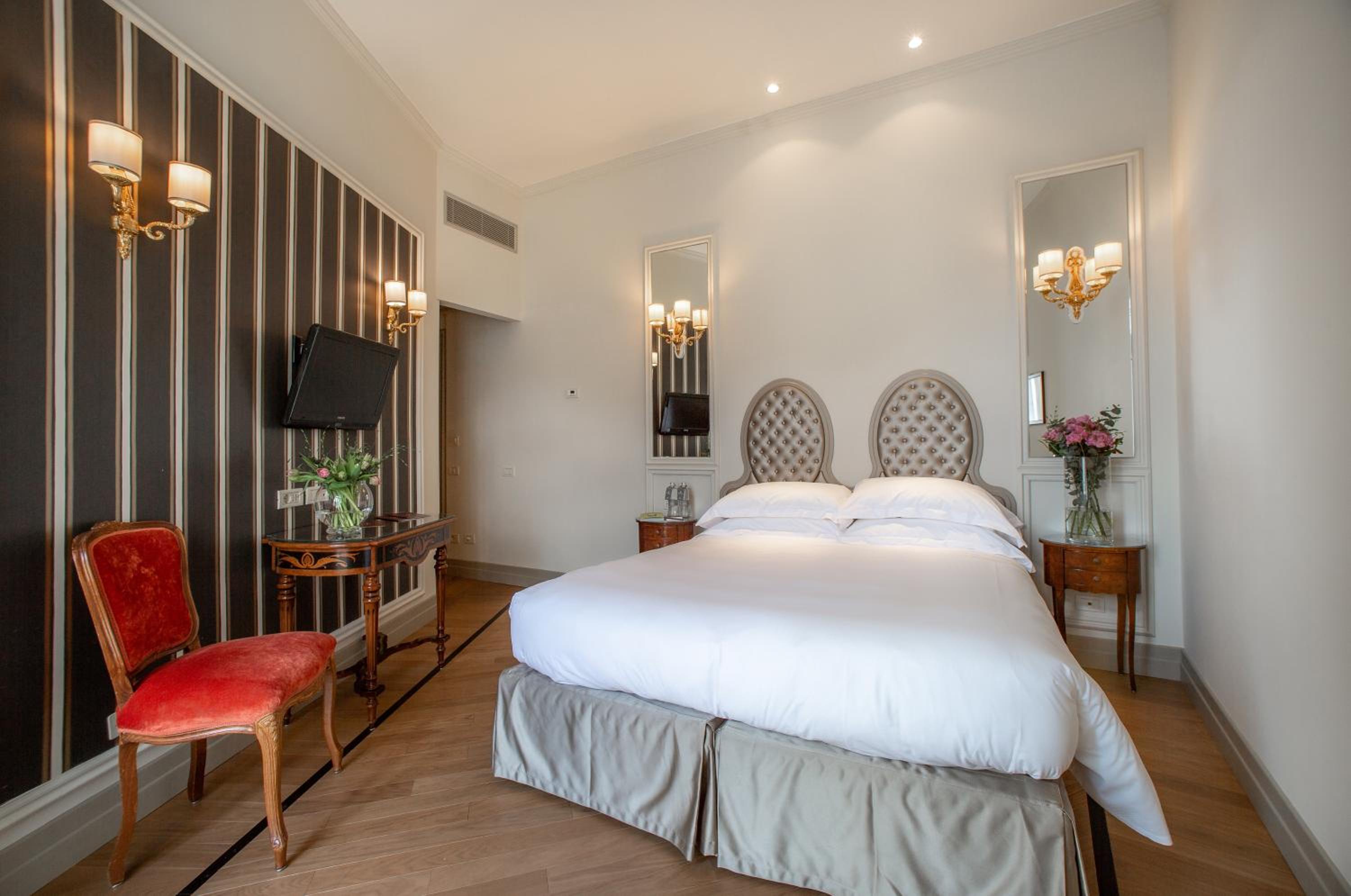 Superior Double or Twin Room with Lake View