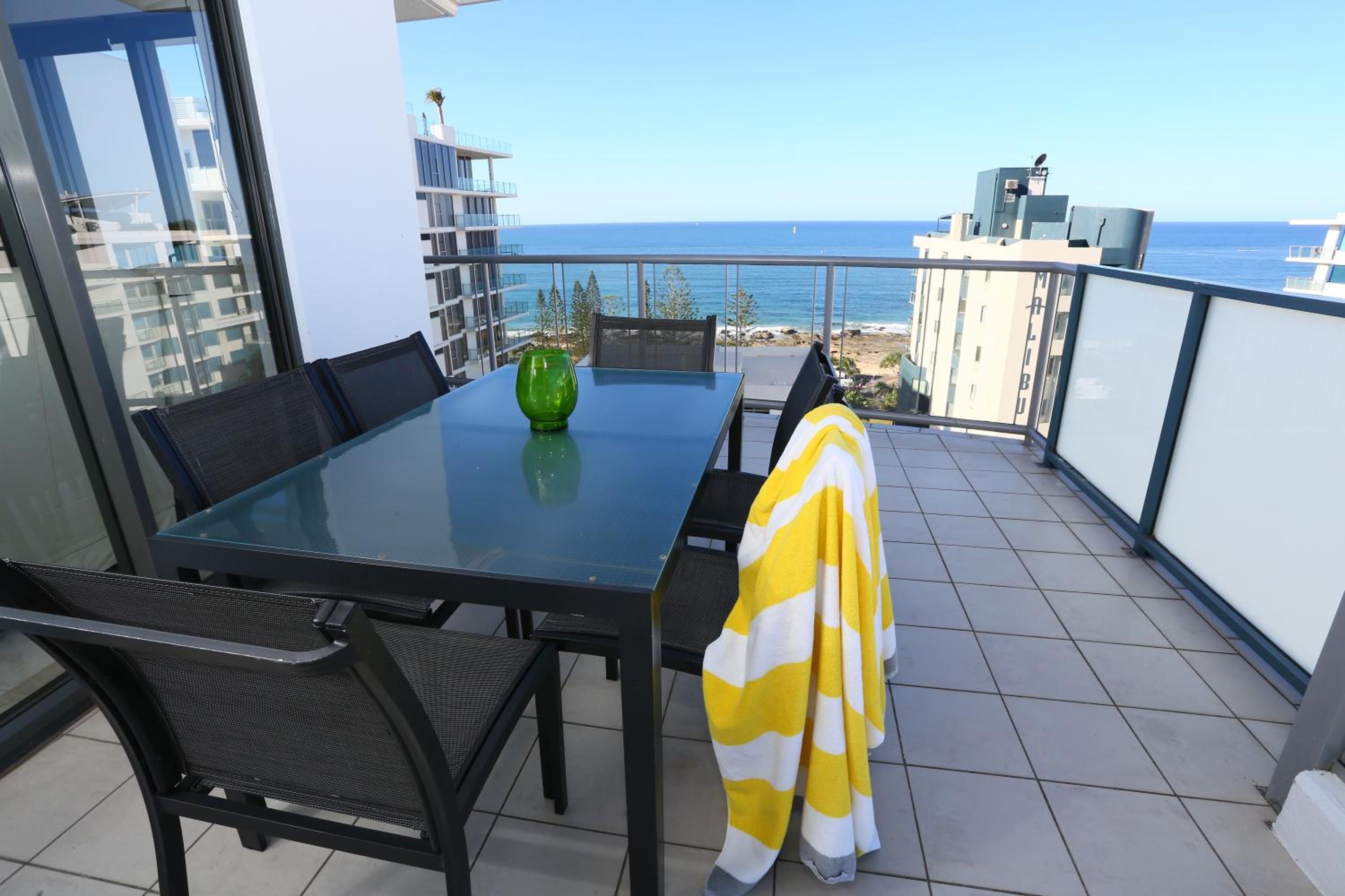 Three-Bedroom Apartment - Penthouse photo 2