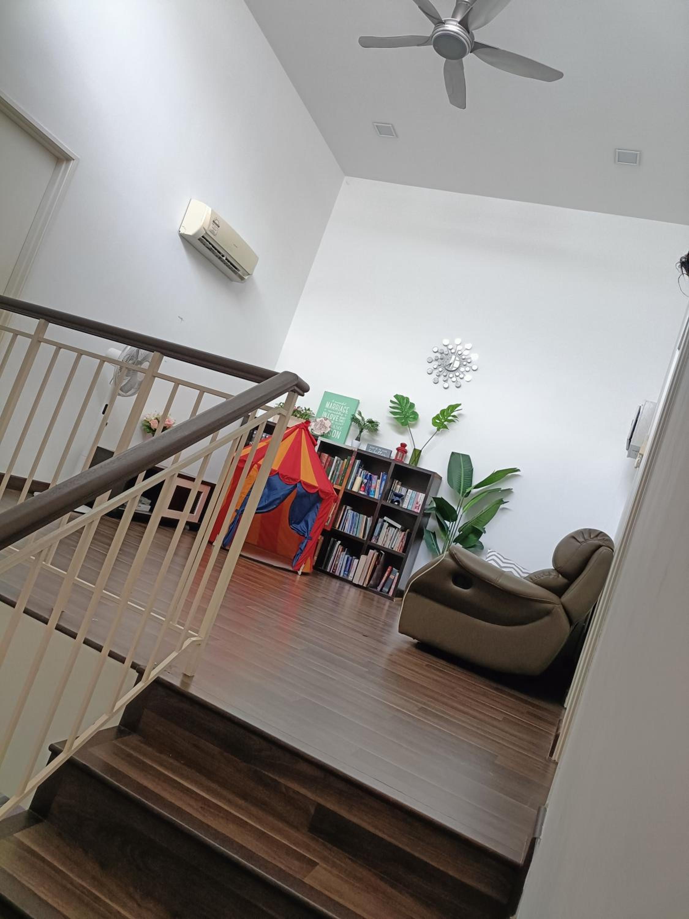 Four-Bedroom House photo 2