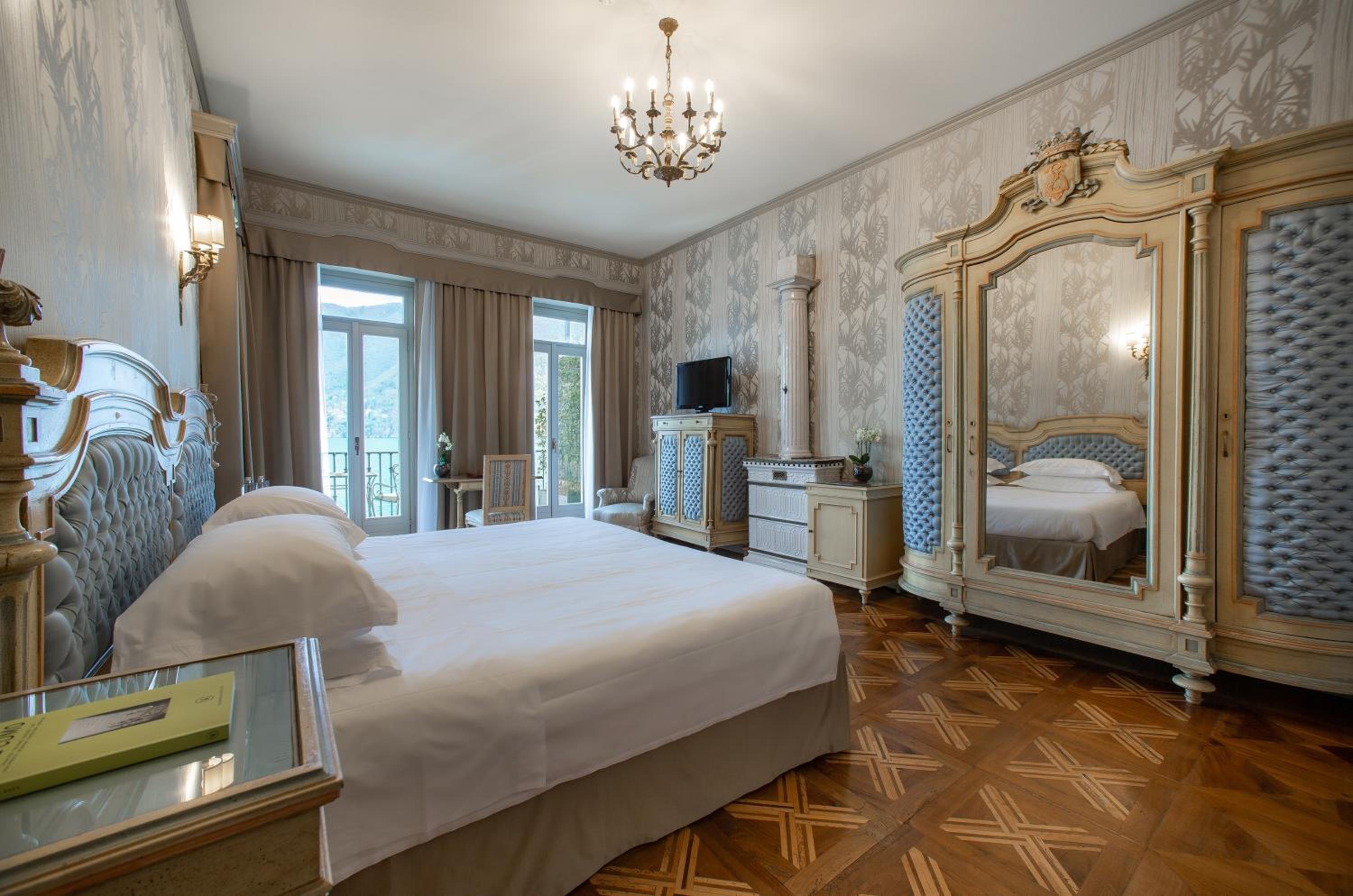 Classic Junior Suite with King Bed