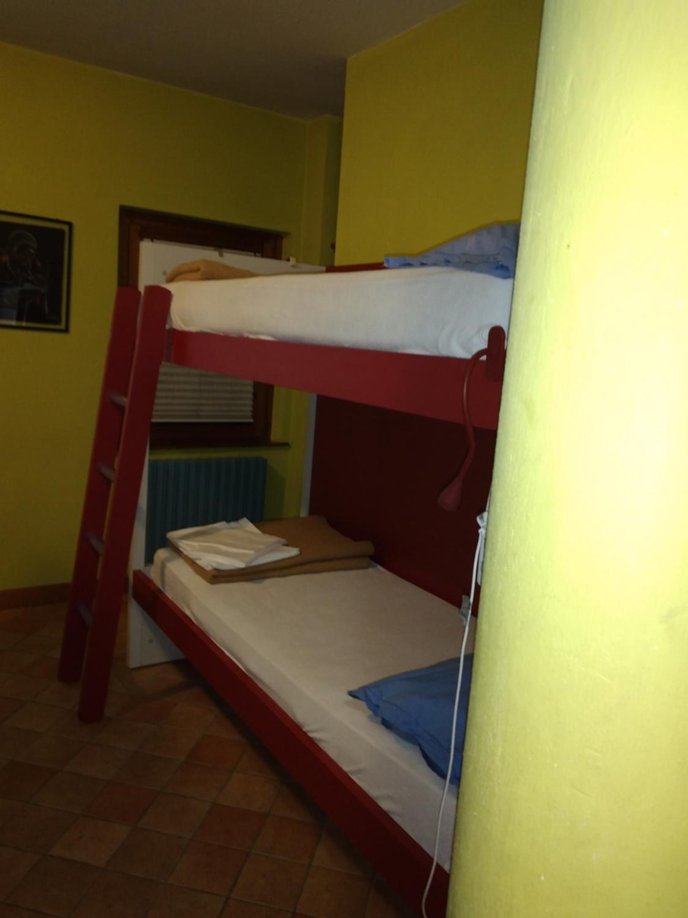 Single Bed in Male Dormitory Room photo 2