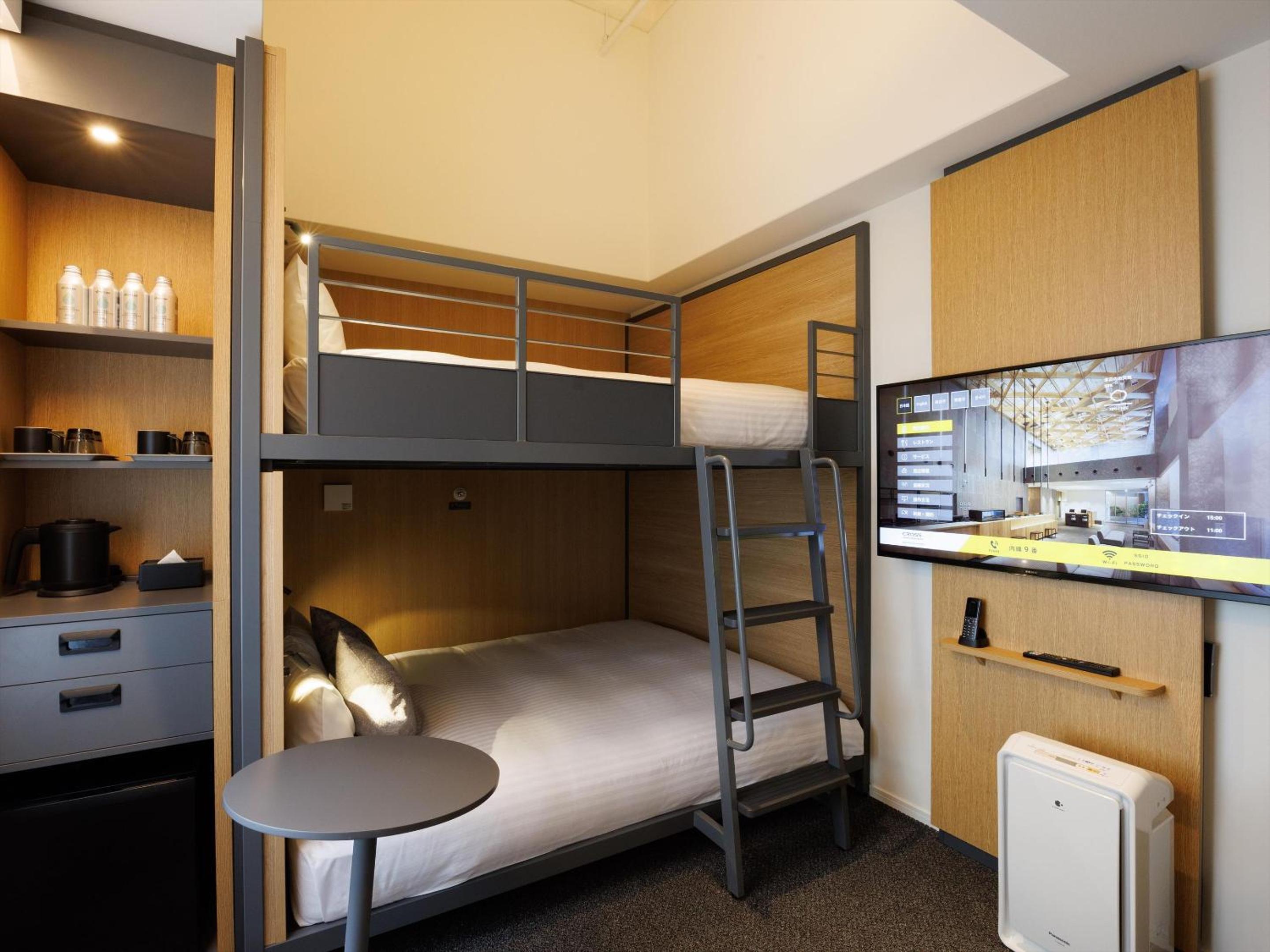 Queen Bunk Bed Room
