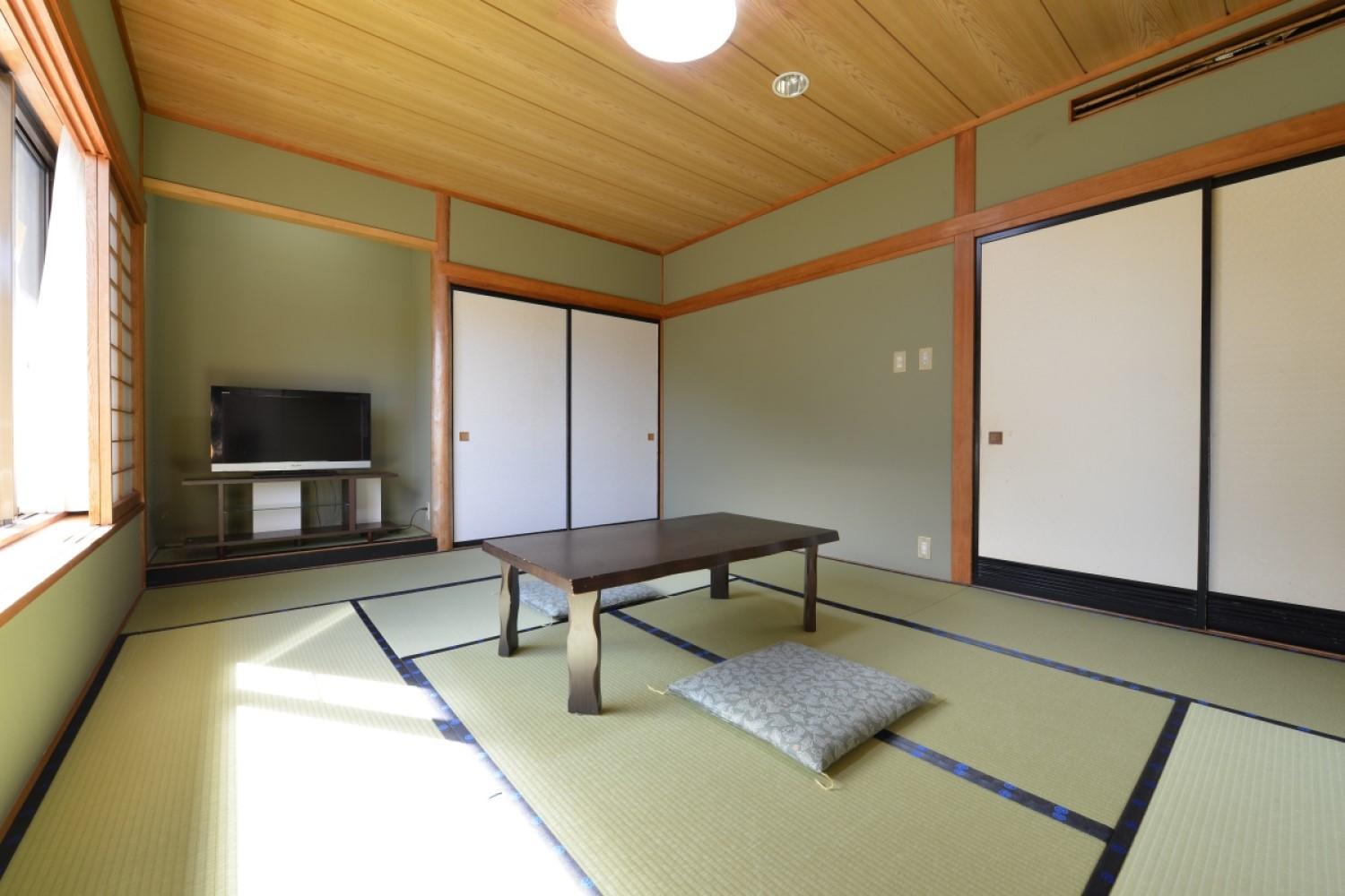 Standard Japanese-Style-Room with 10 Tatami mats - Indoor Bath - Non-Smoking - Photo 4