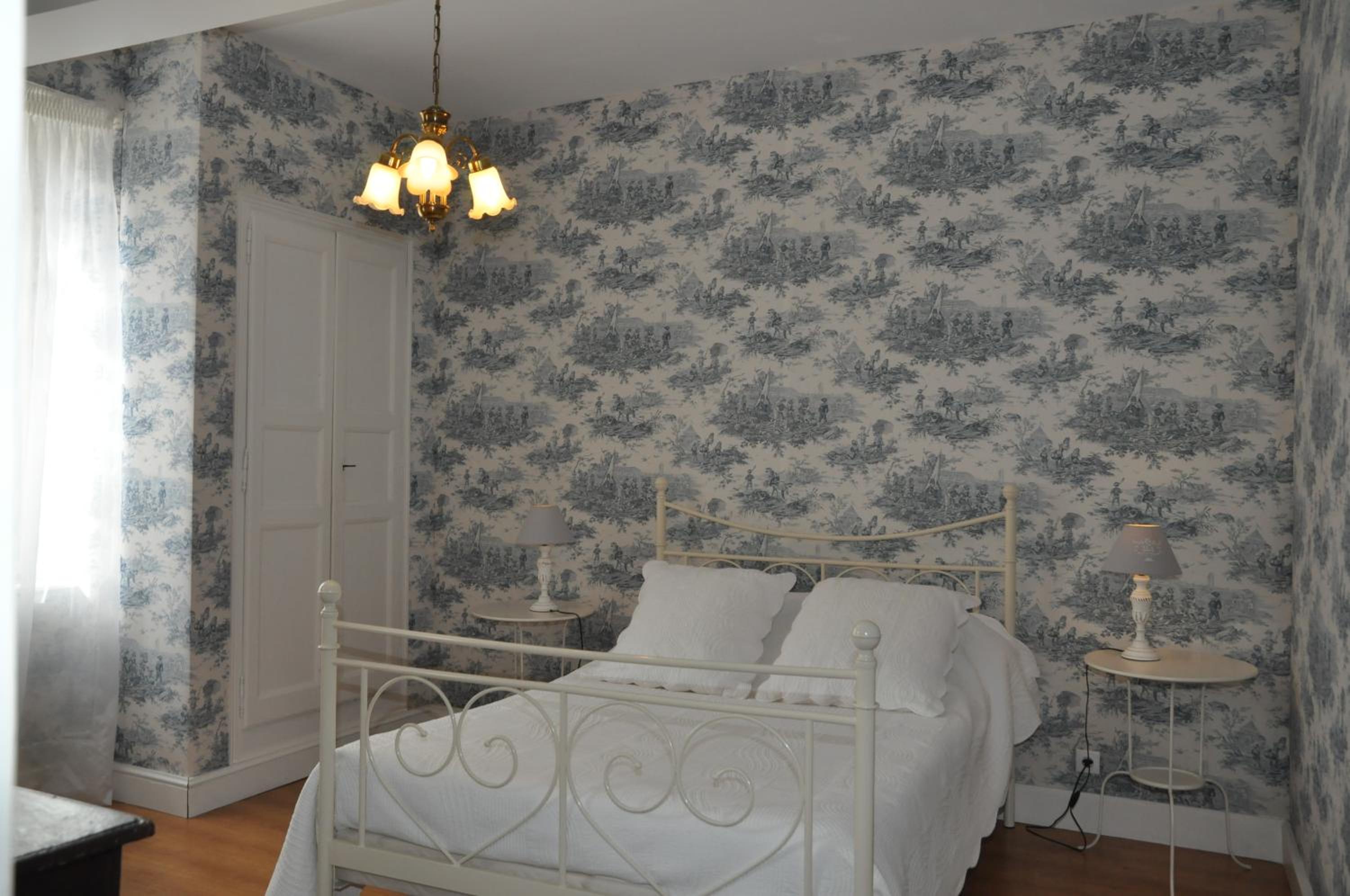 Double Room - Photo 5