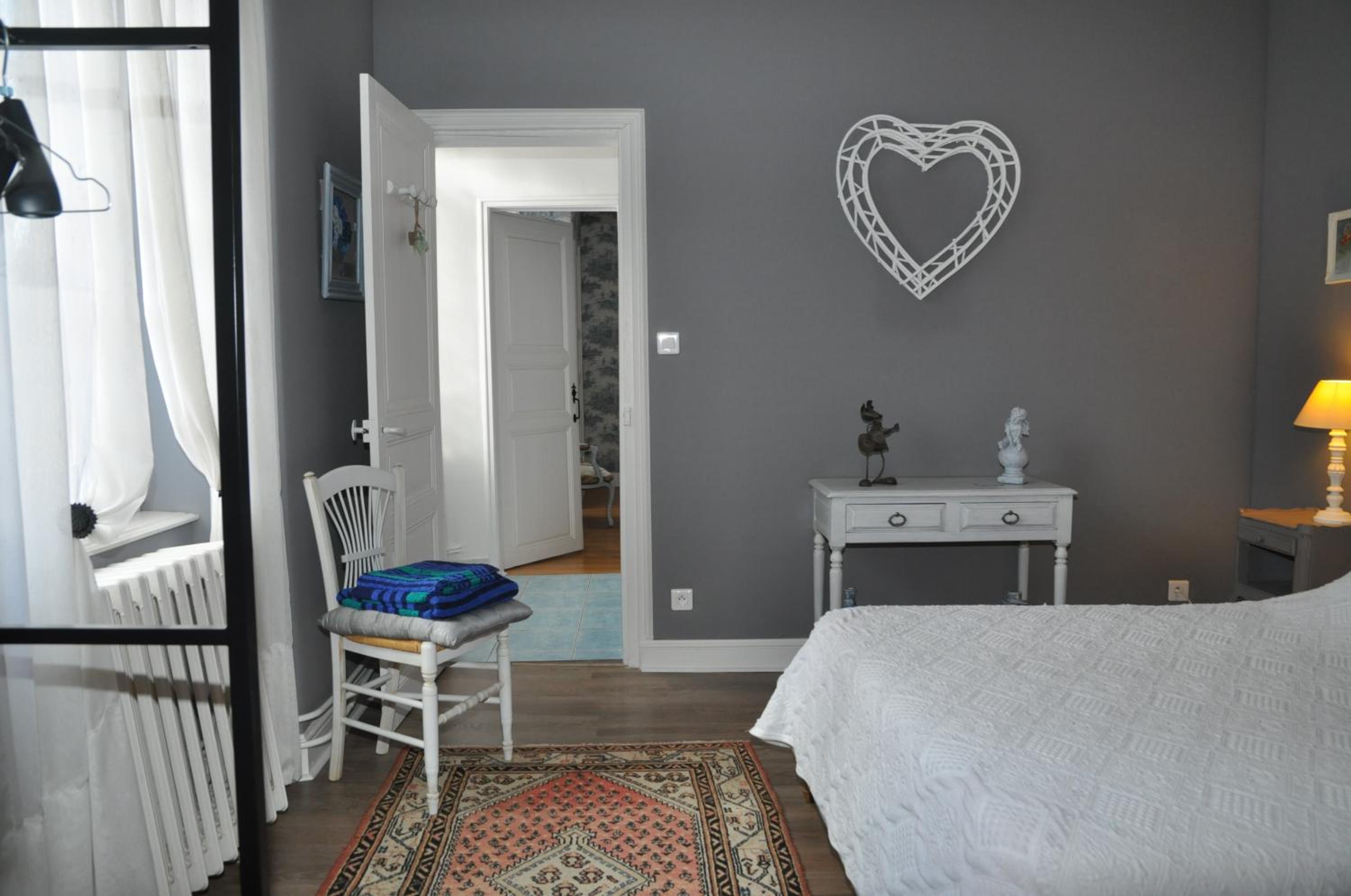 Double Room - Photo 6