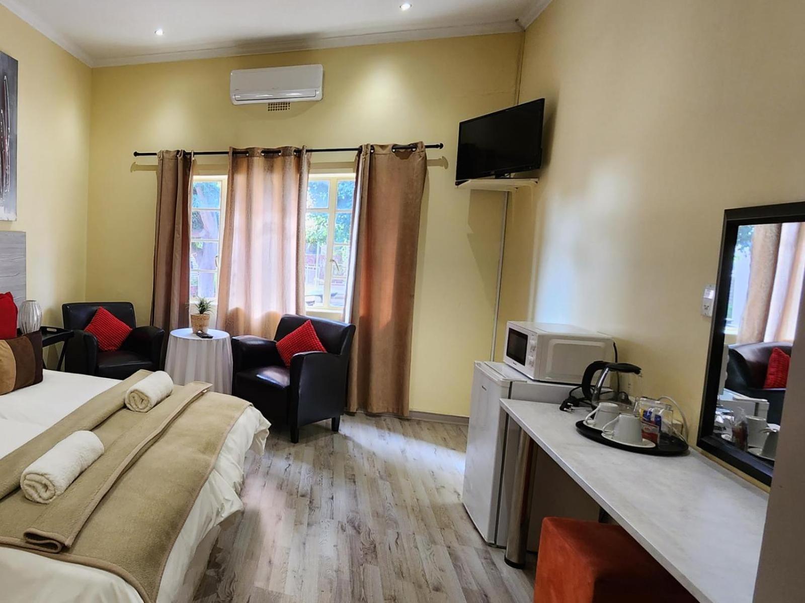Deluxe Double or Twin Room - Photo 6