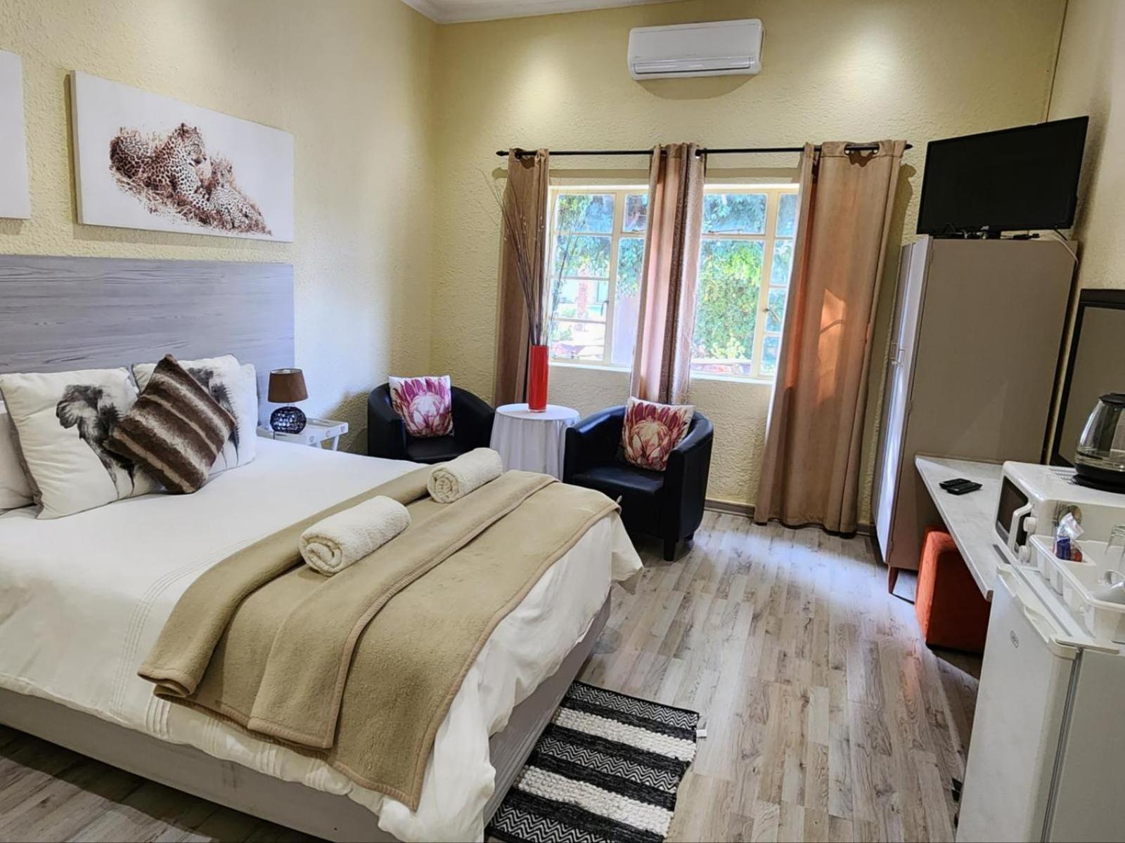 Deluxe Double or Twin Room - Photo 5