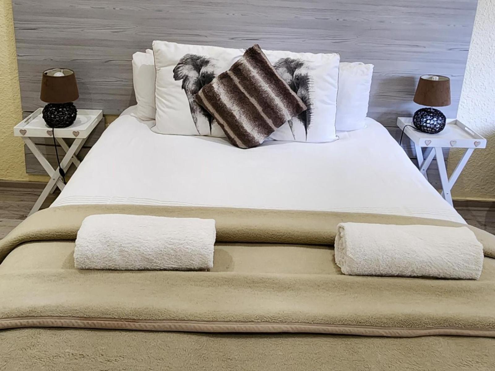 Deluxe Double or Twin Room - Photo 7