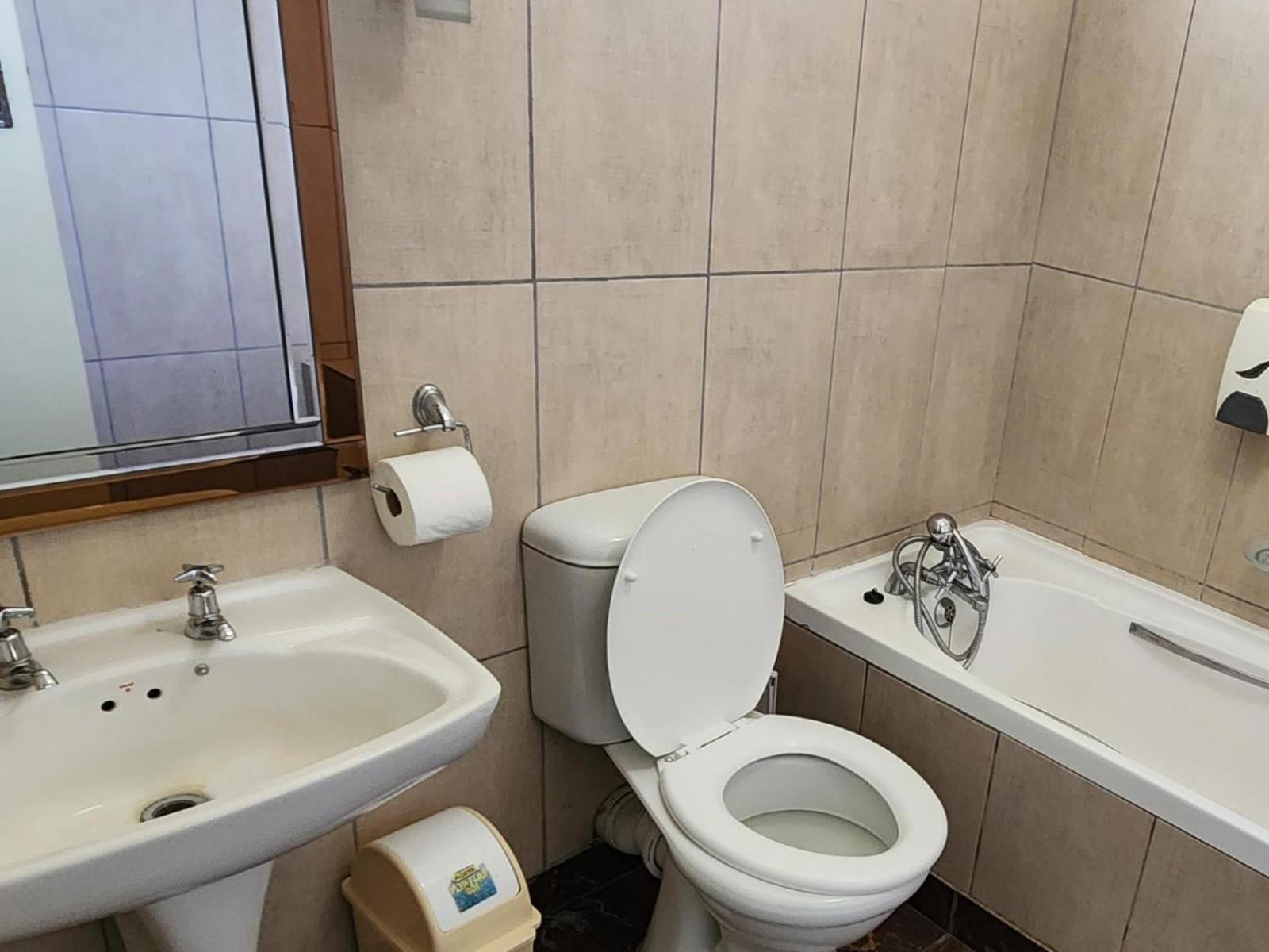 Deluxe Double or Twin Room - Photo 4