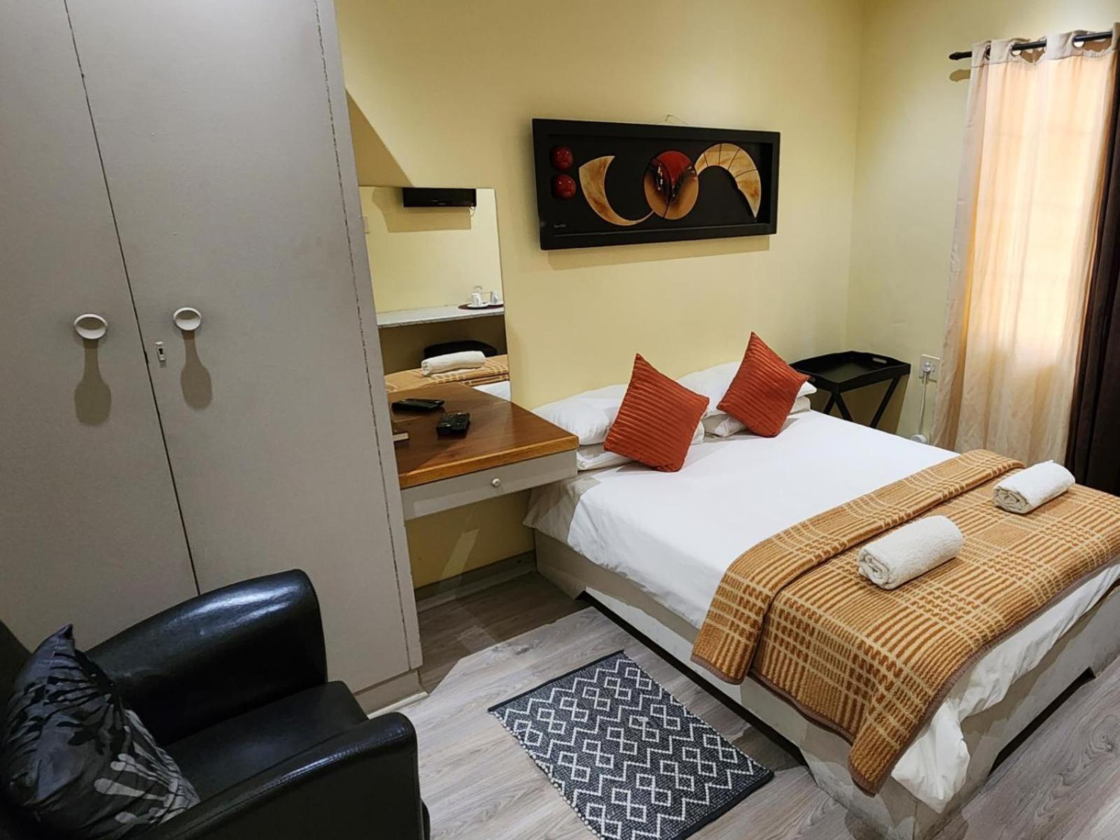 Standard Double Room - Photo 1