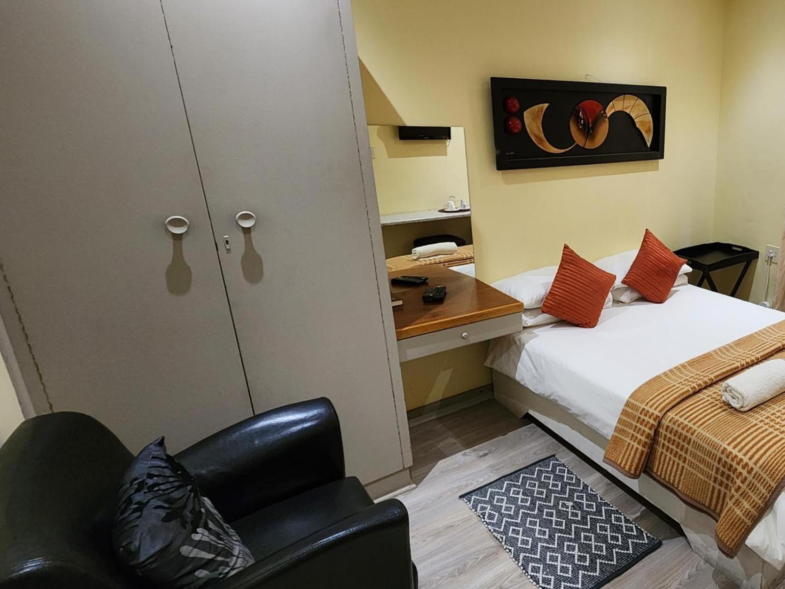 Standard Double Room - Photo 6